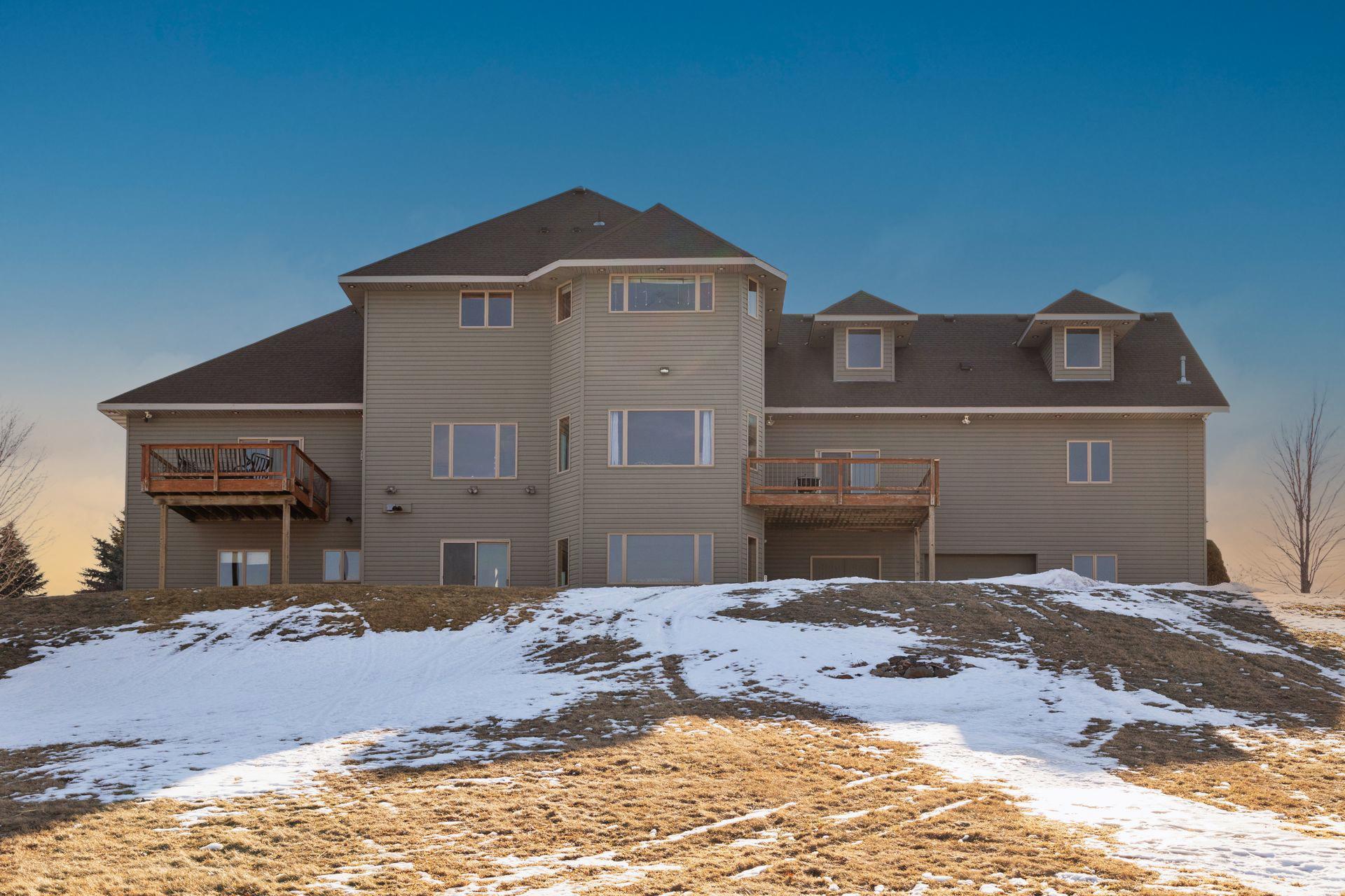 20951 Prairie Hills Lane