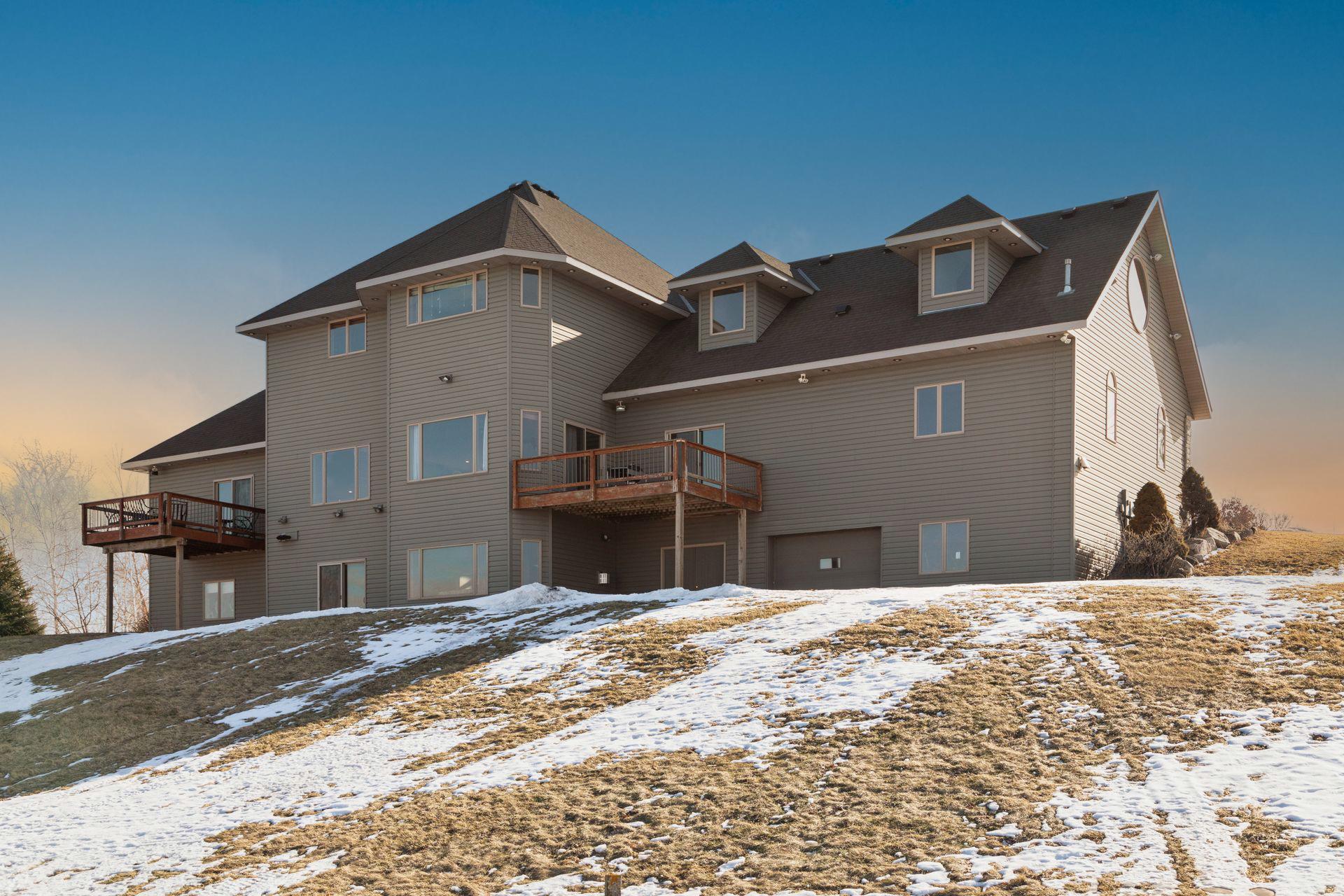 20951 Prairie Hills Lane