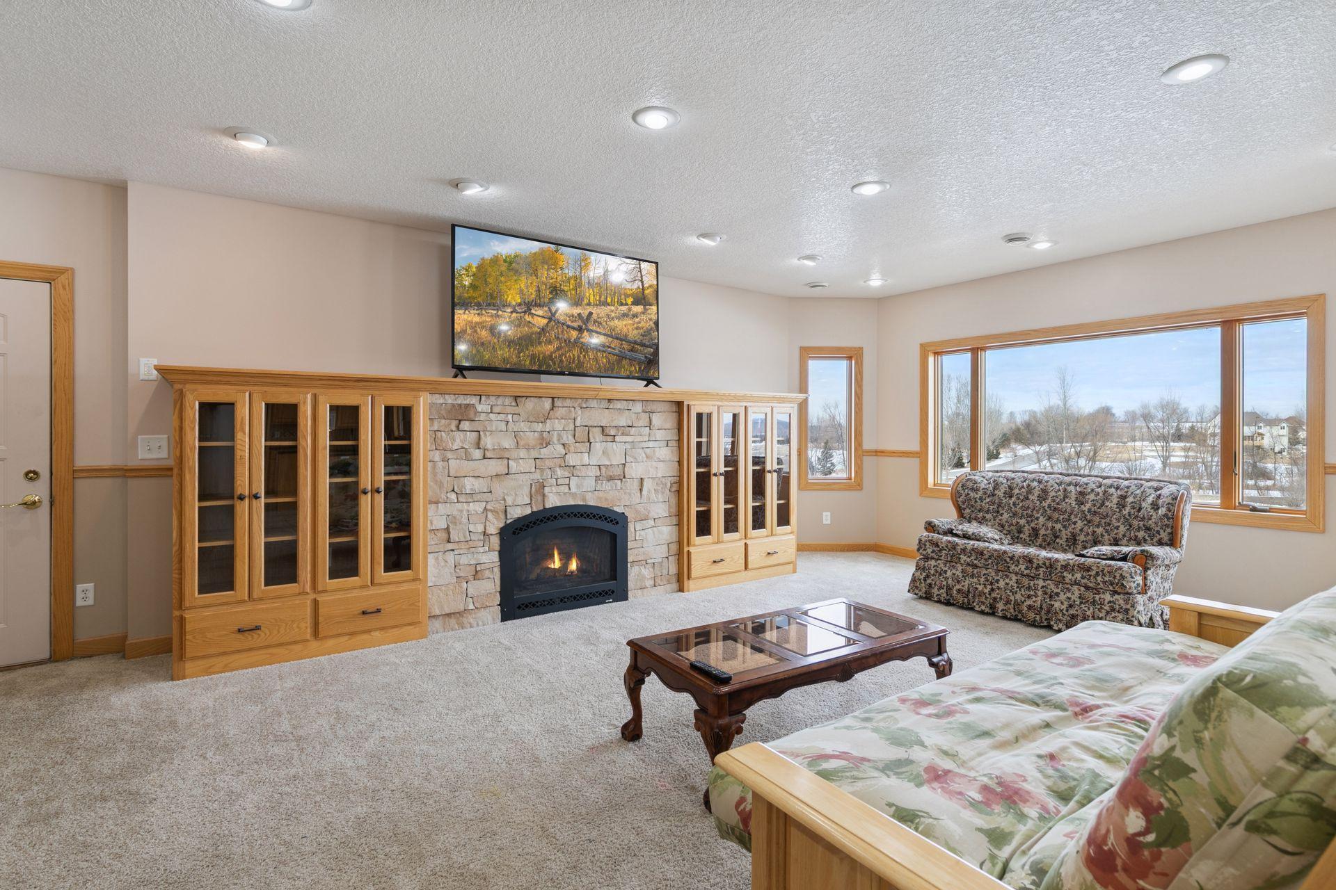 20951 Prairie Hills Lane