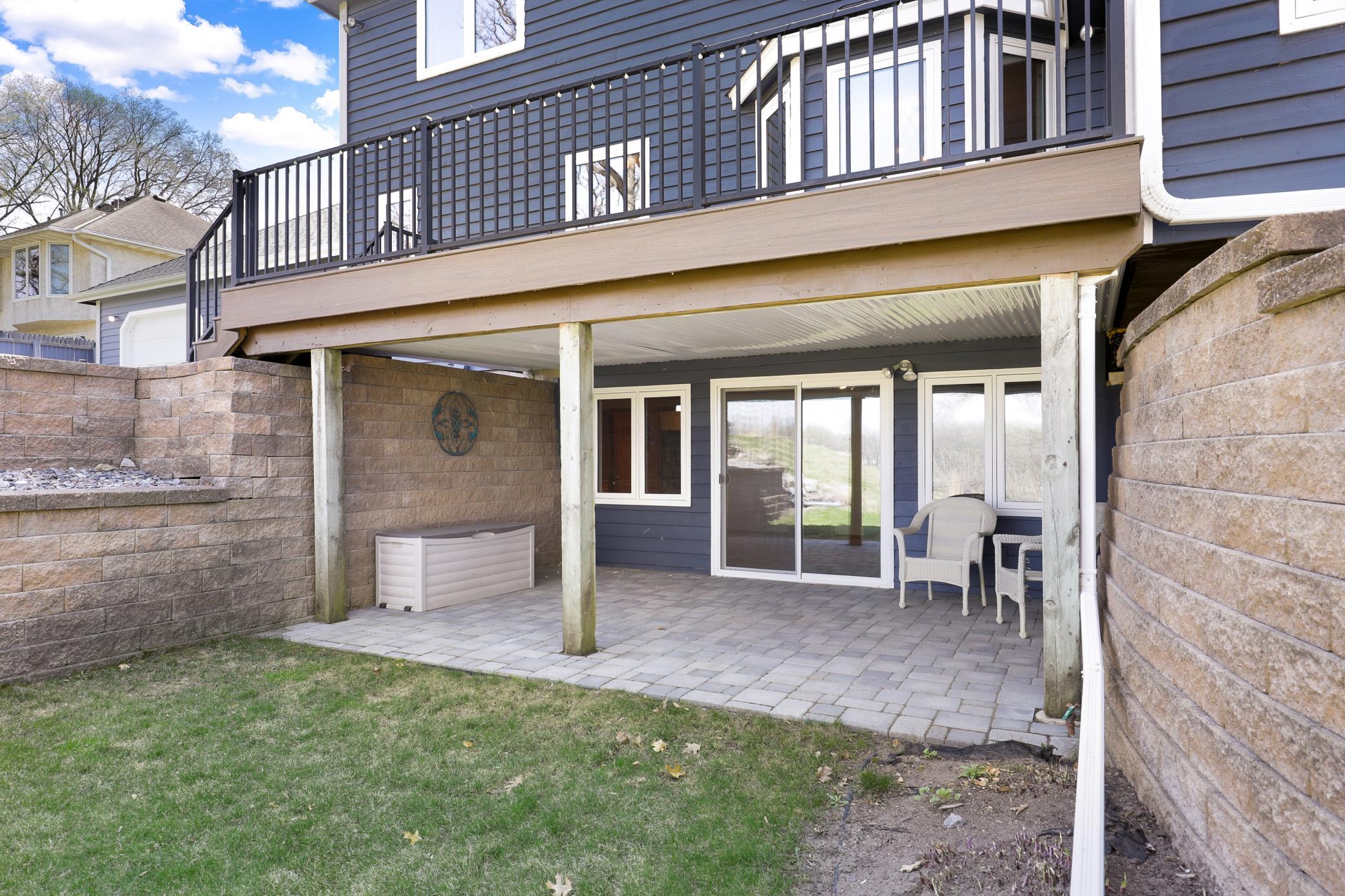 Discover the Serenity of Riverfront Living on the Mississippi