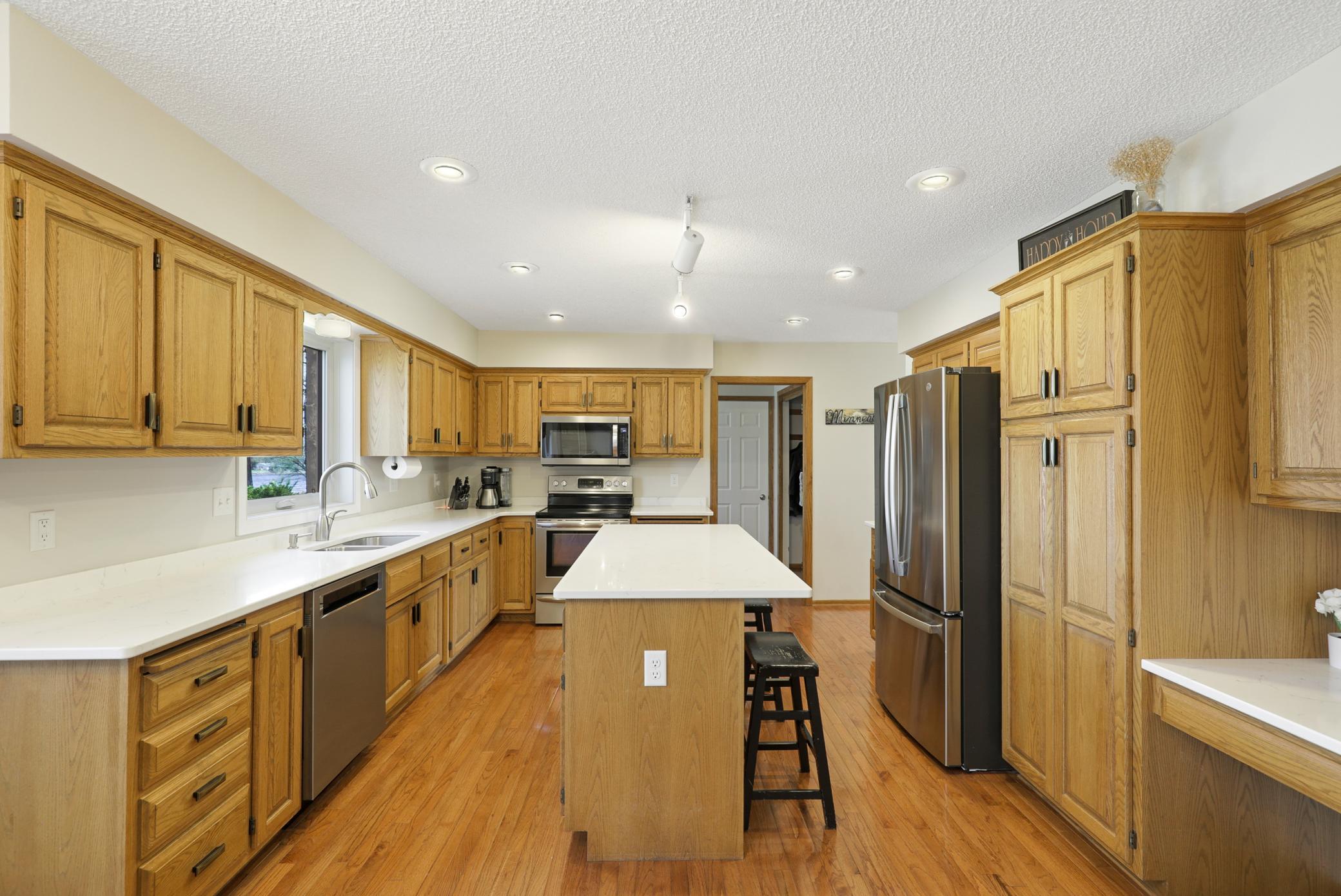 Discover the Serenity of Riverfront Living on the Mississippi