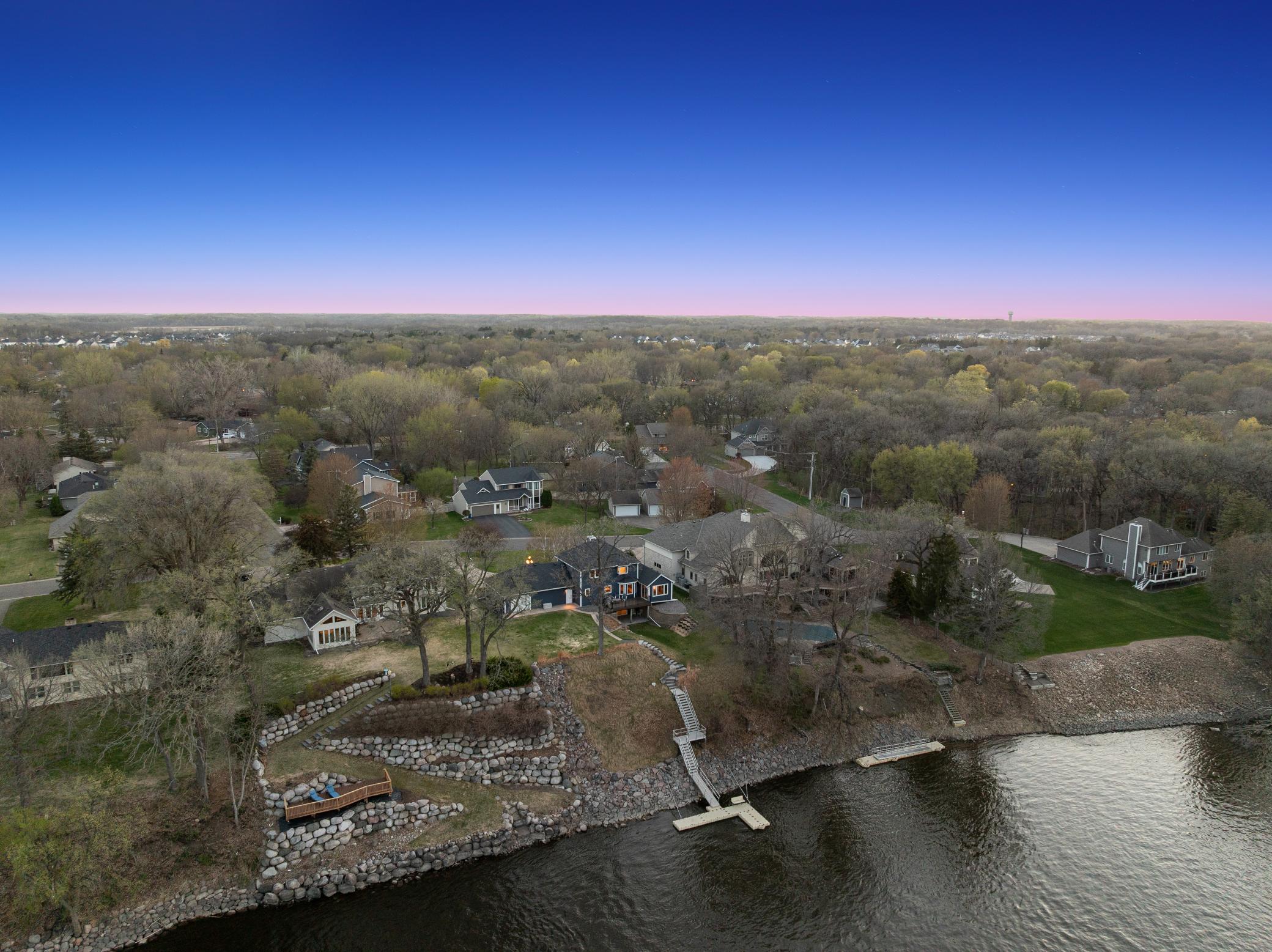 Discover the Serenity of Riverfront Living on the Mississippi