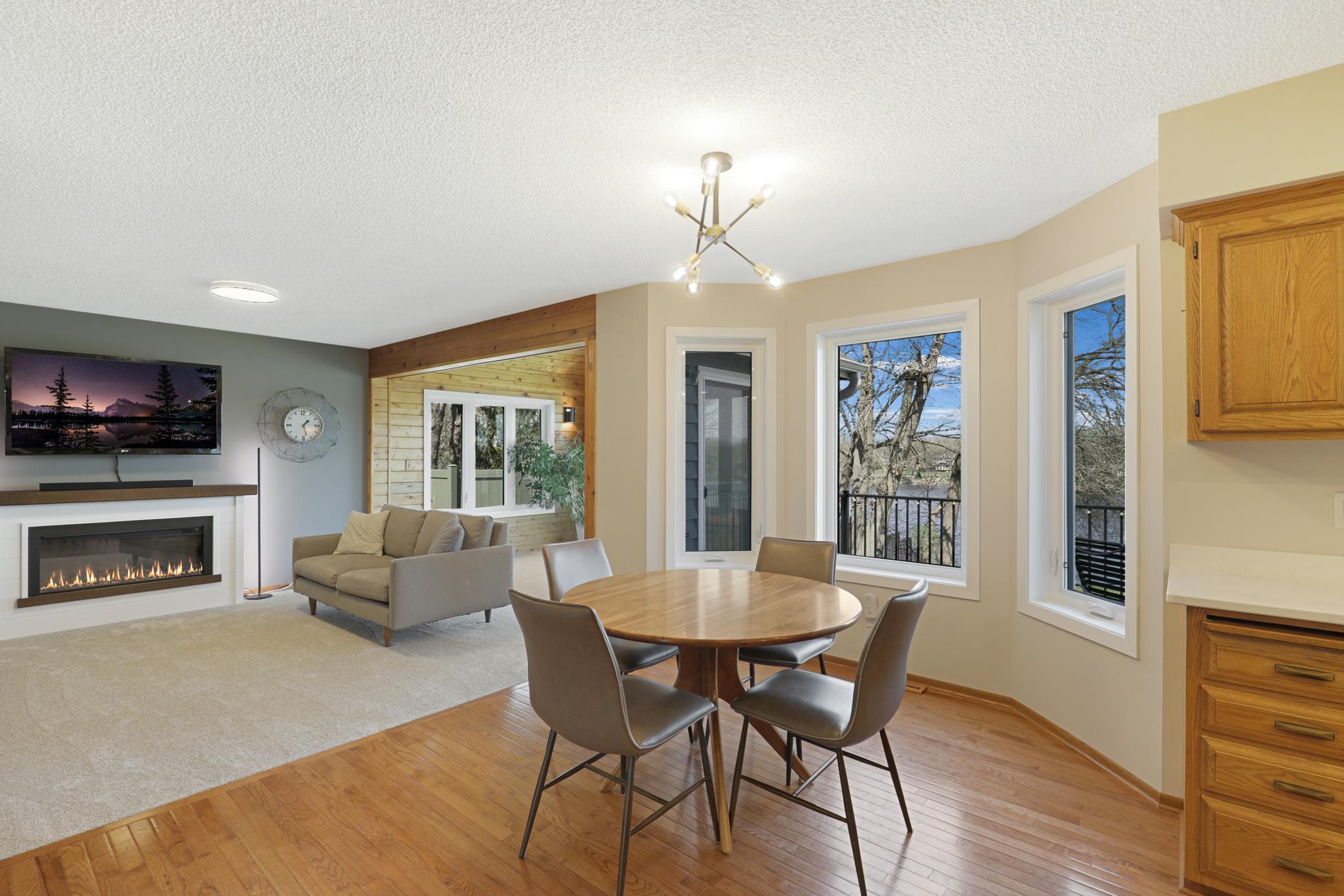 Discover the Serenity of Riverfront Living on the Mississippi