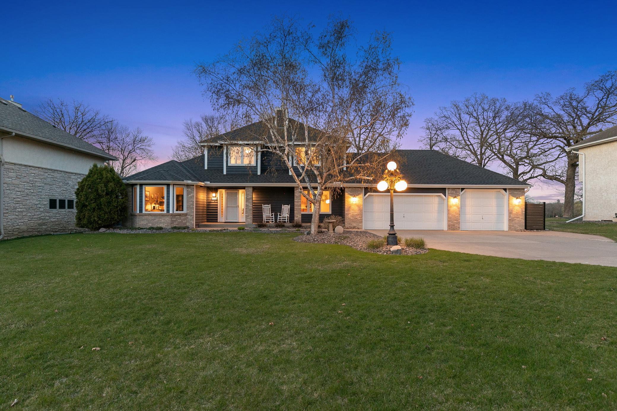 Discover the Serenity of Riverfront Living on the Mississippi
