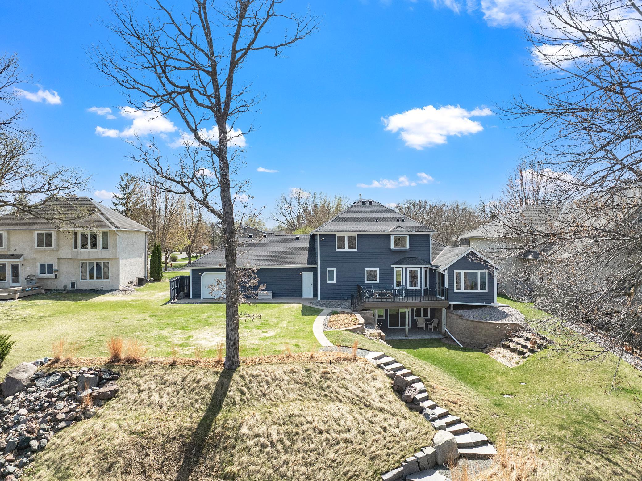 Discover the Serenity of Riverfront Living on the Mississippi