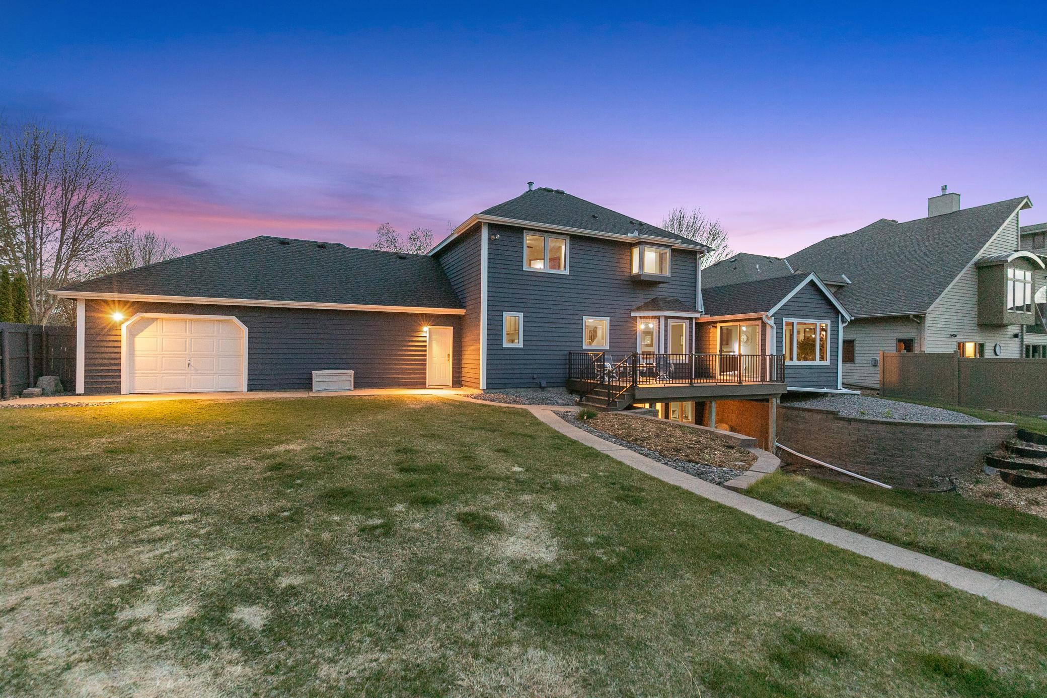 Discover the Serenity of Riverfront Living on the Mississippi
