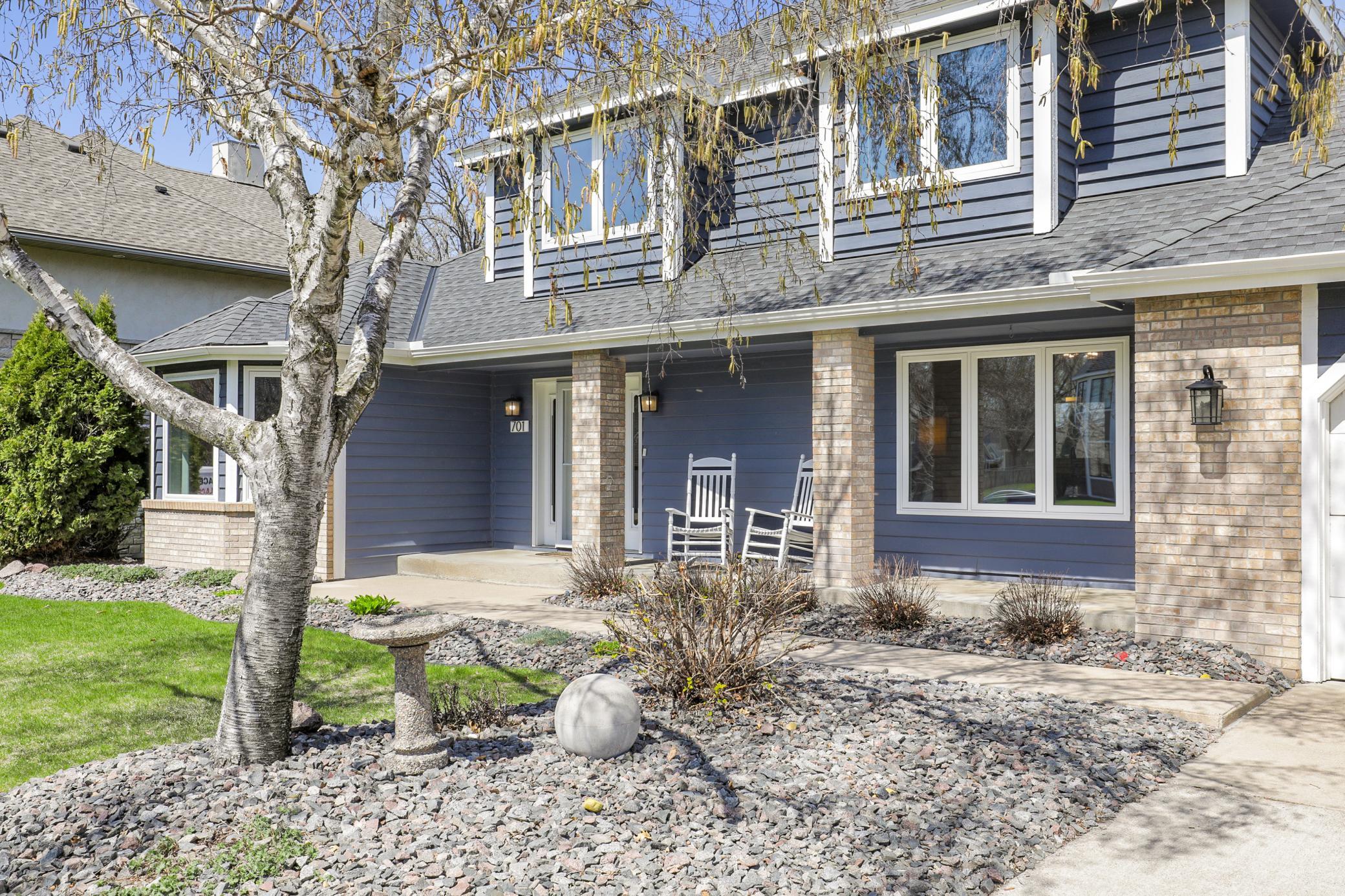 Discover the Serenity of Riverfront Living on the Mississippi