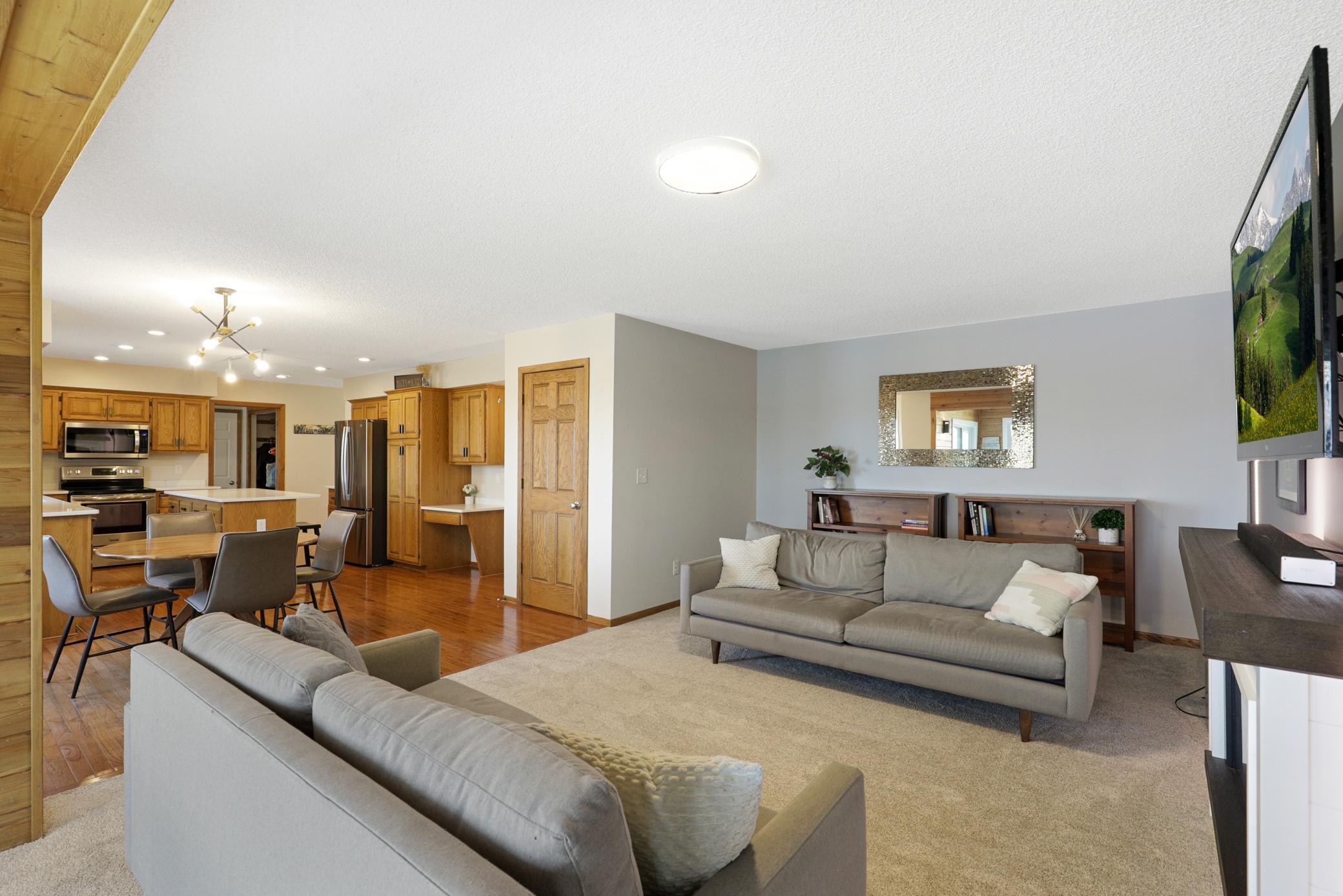 Discover the Serenity of Riverfront Living on the Mississippi