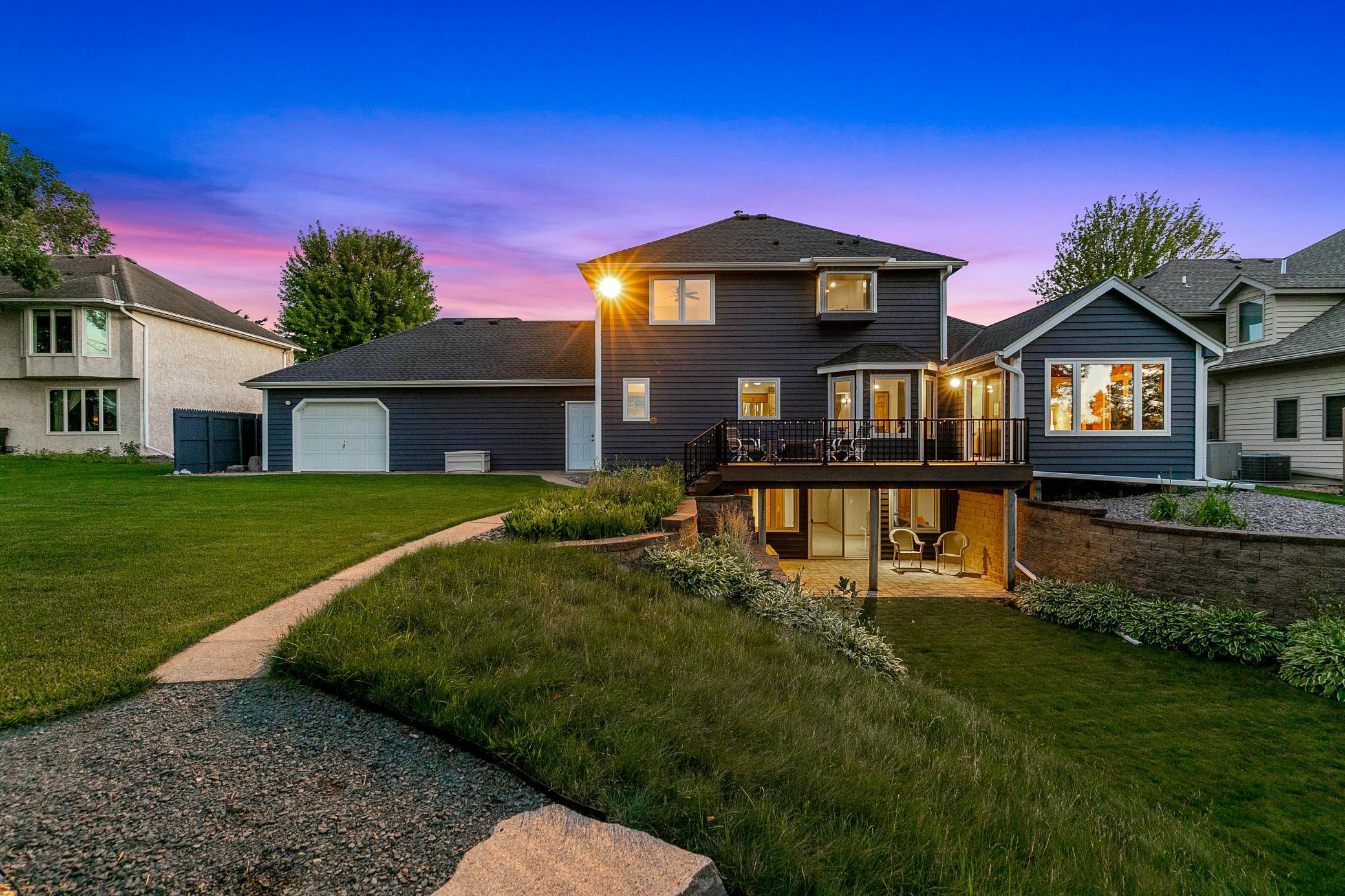 Discover the Serenity of Riverfront Living on the Mississippi