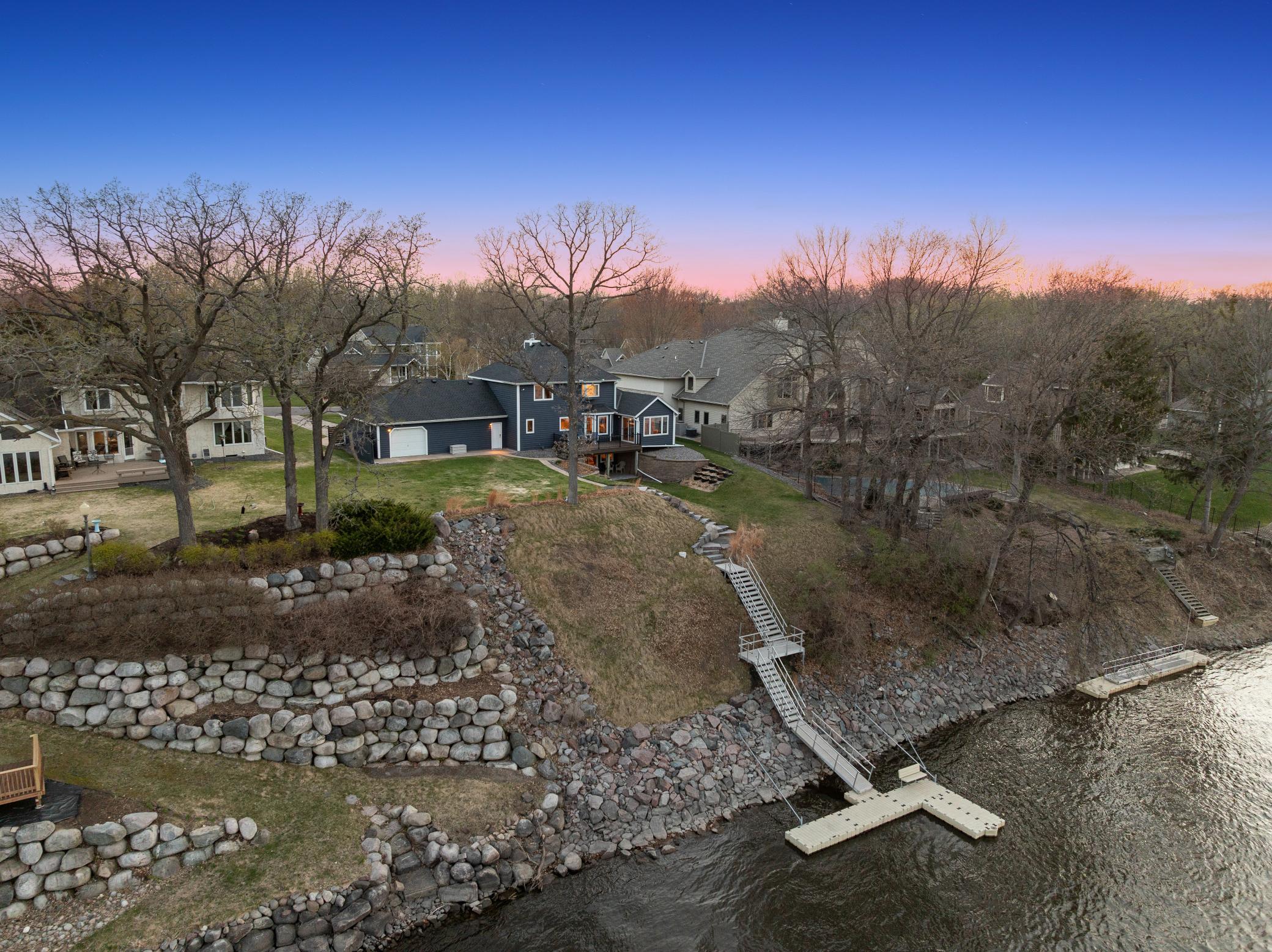 Discover the Serenity of Riverfront Living on the Mississippi