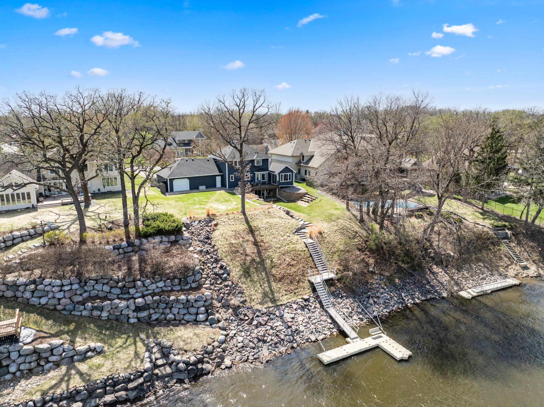 Discover the Serenity of Riverfront Living on the Mississippi