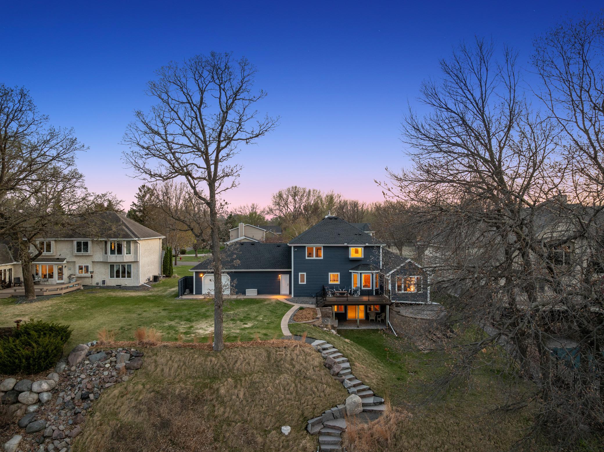 Discover the Serenity of Riverfront Living on the Mississippi