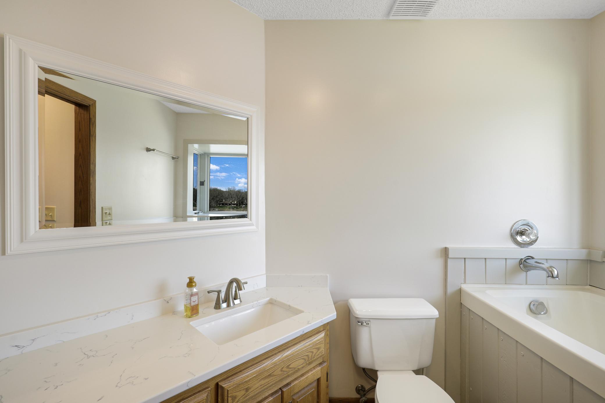 Discover the Serenity of Riverfront Living on the Mississippi