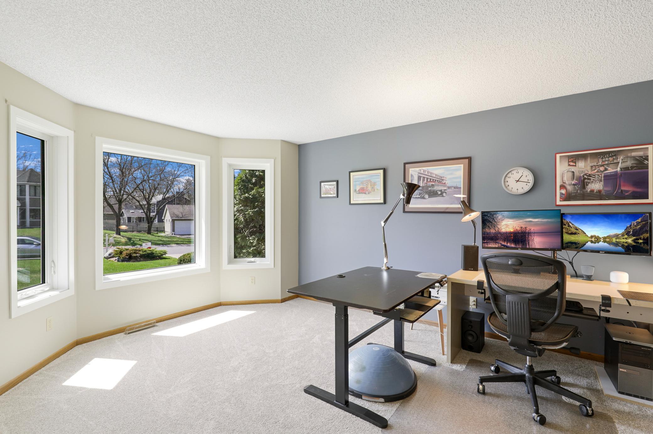 Discover the Serenity of Riverfront Living on the Mississippi