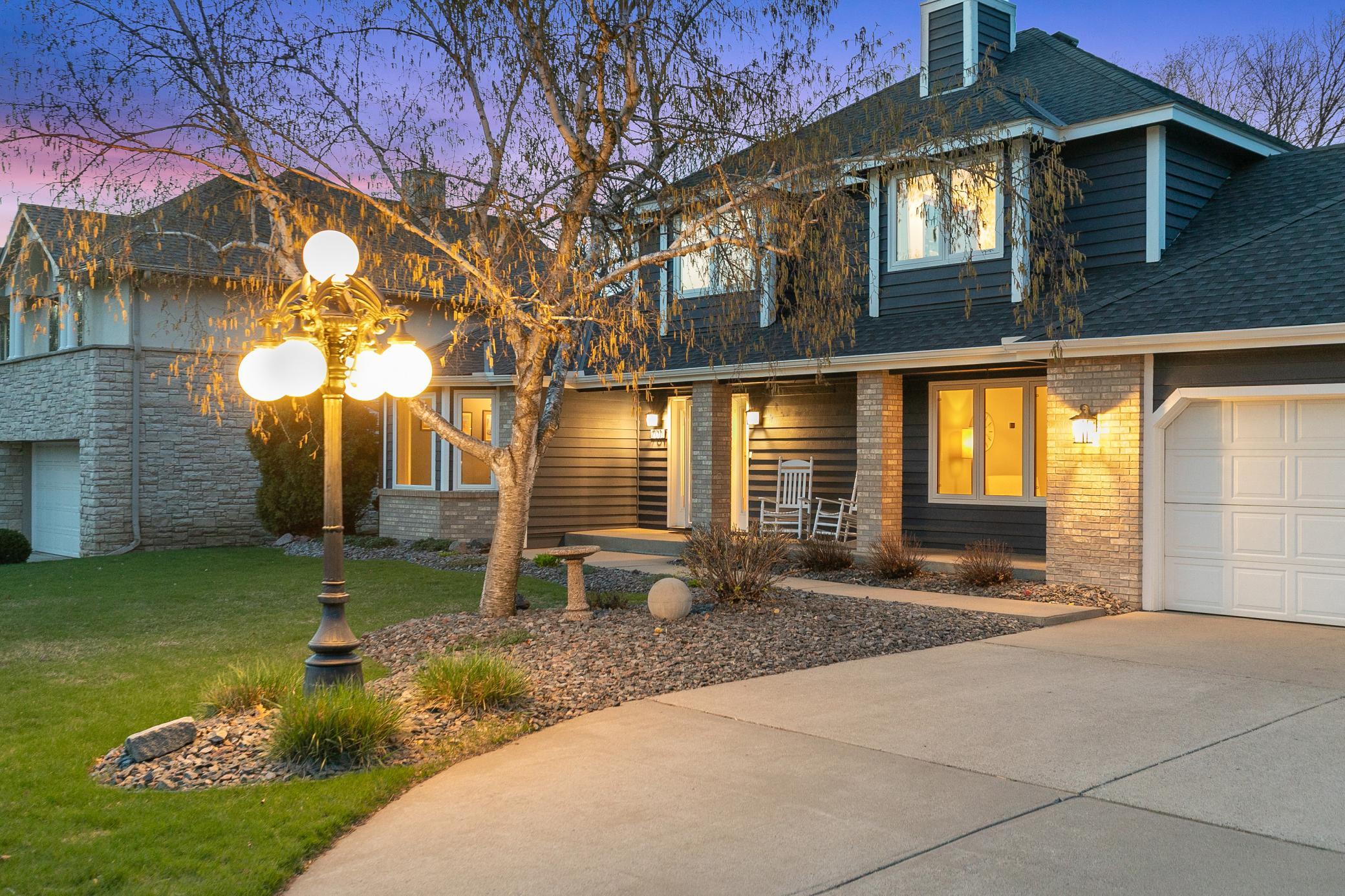 Discover the Serenity of Riverfront Living on the Mississippi