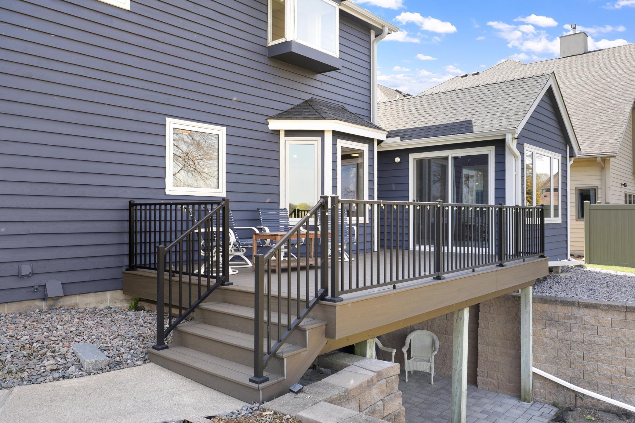 Discover the Serenity of Riverfront Living on the Mississippi
