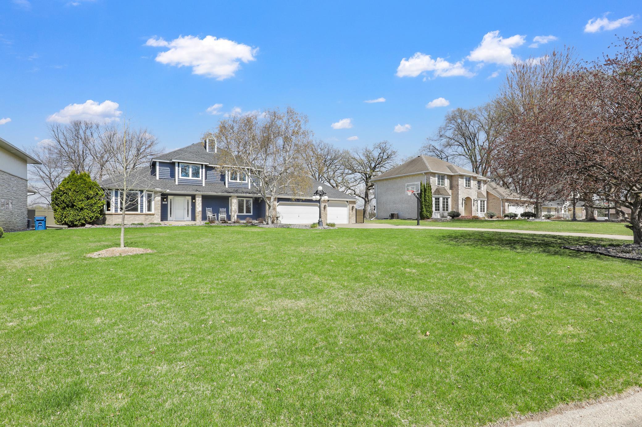 Discover the Serenity of Riverfront Living on the Mississippi