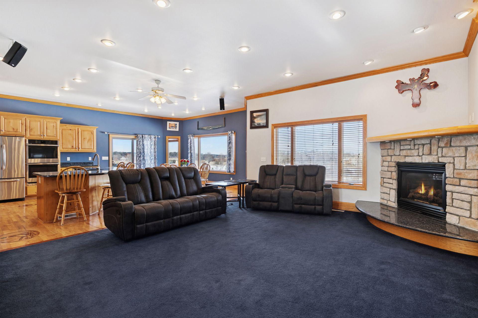 20951 Prairie Hills Lane