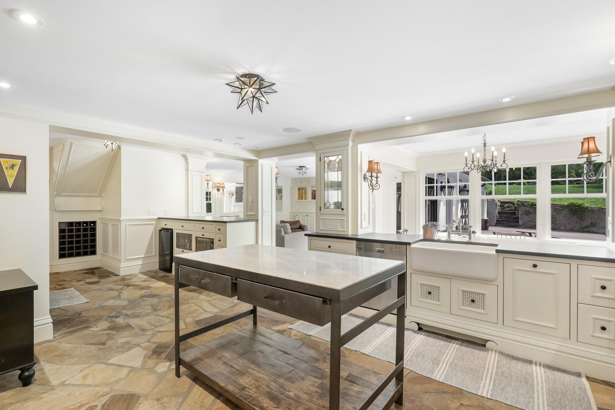 1920's charm meets 2020's luxury at this private Woodland estate