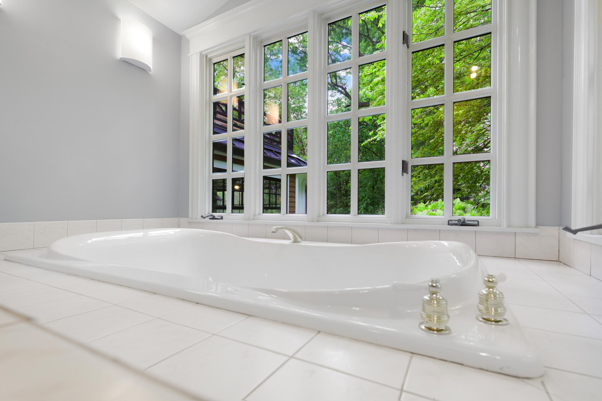 1920's charm meets 2020's luxury at this private Woodland estate