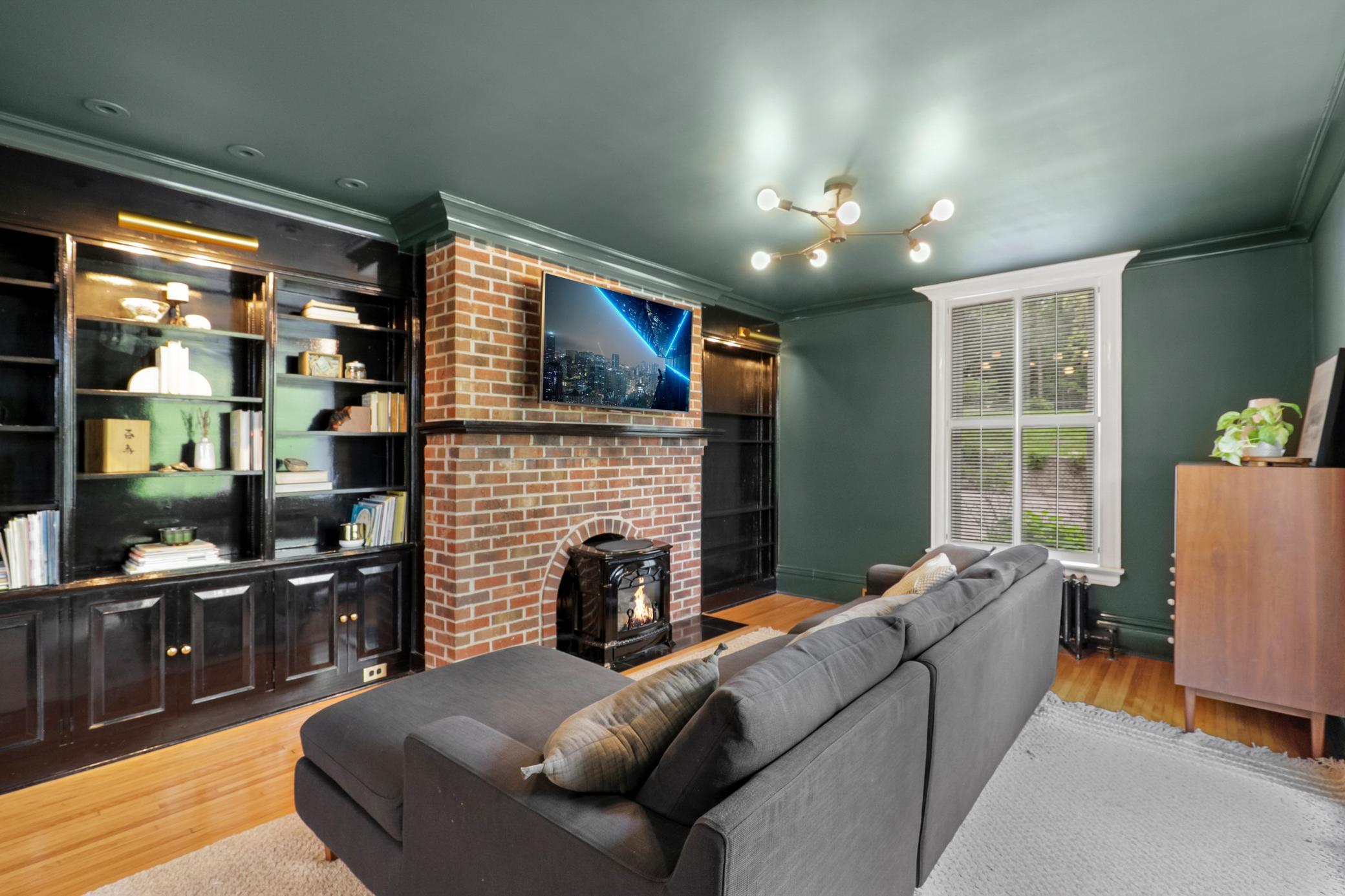 1920's charm meets 2020's luxury at this private Woodland estate