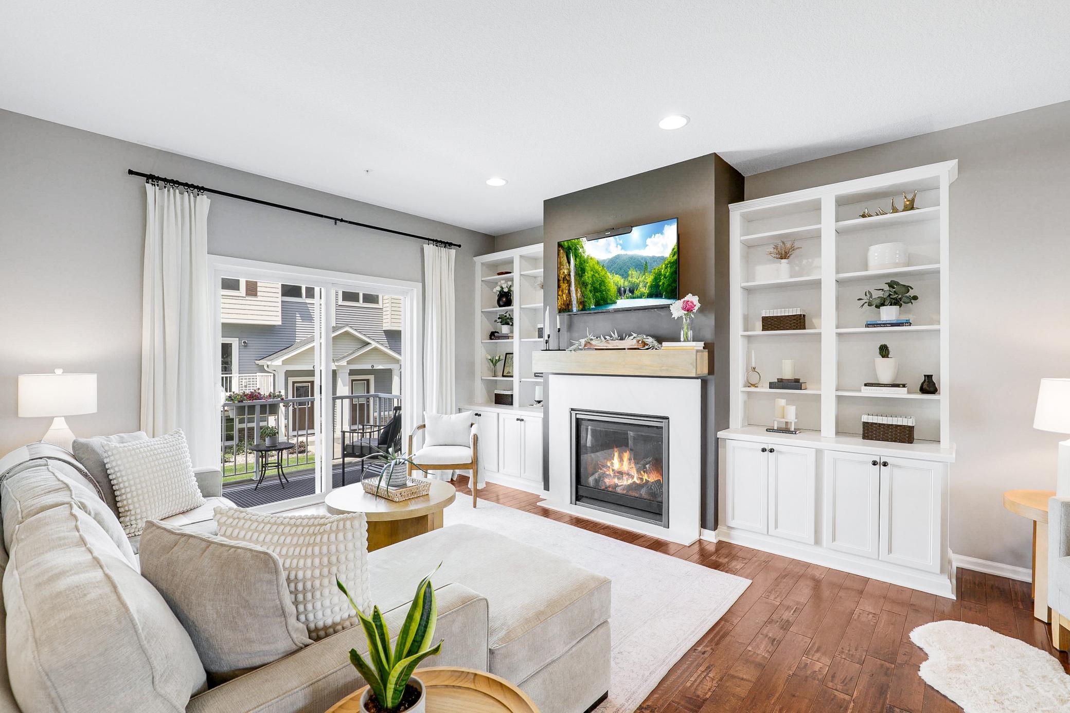 Remodeled, Turnkey Townhouse in Chanhassen