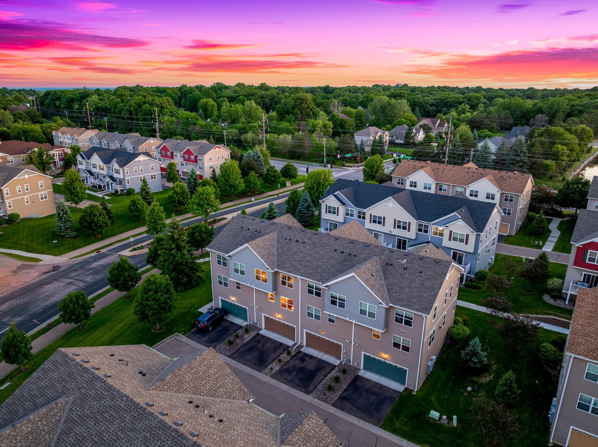 Remodeled, Turnkey Townhouse in Chanhassen