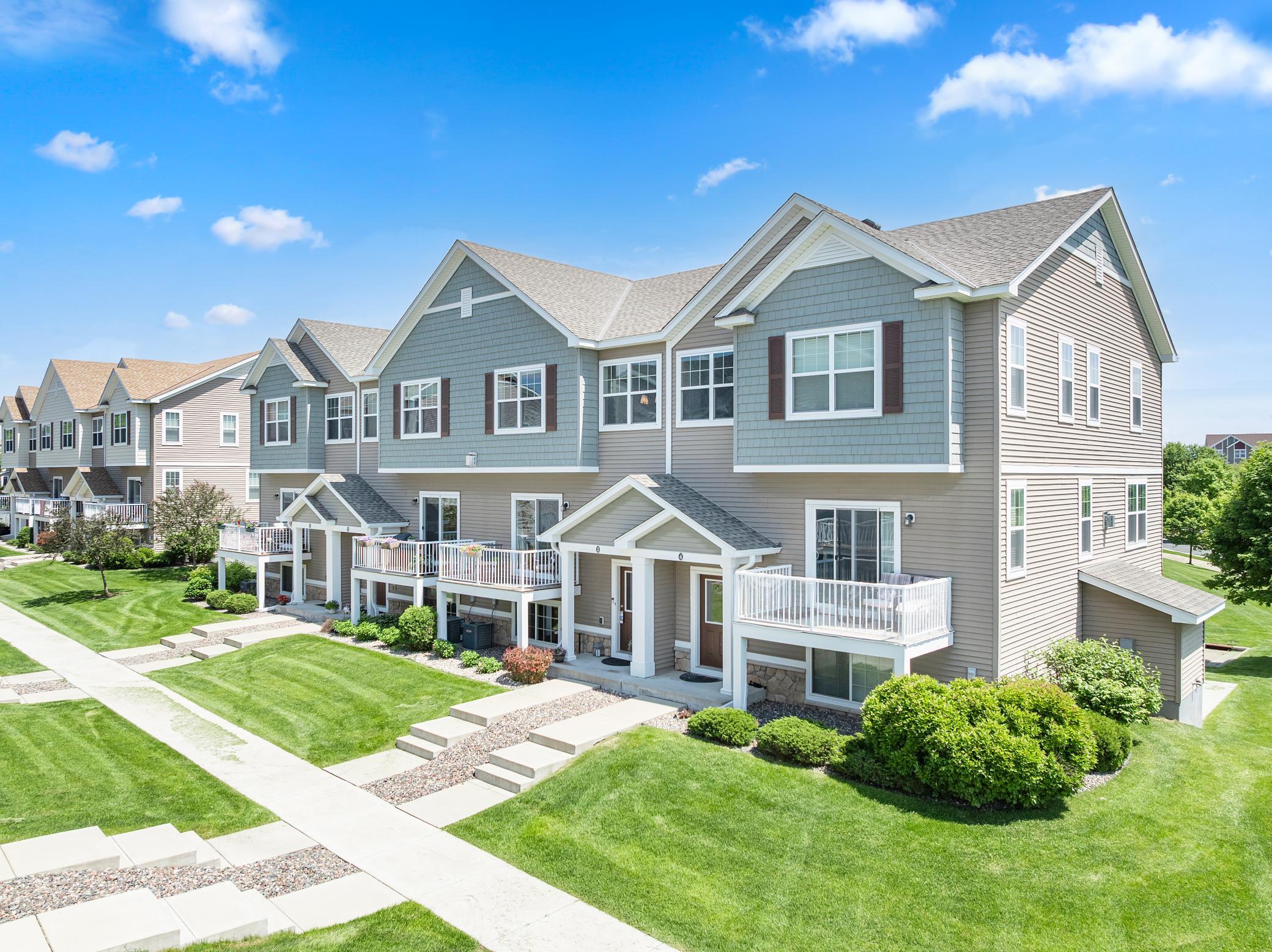 Remodeled, Turnkey Townhouse in Chanhassen