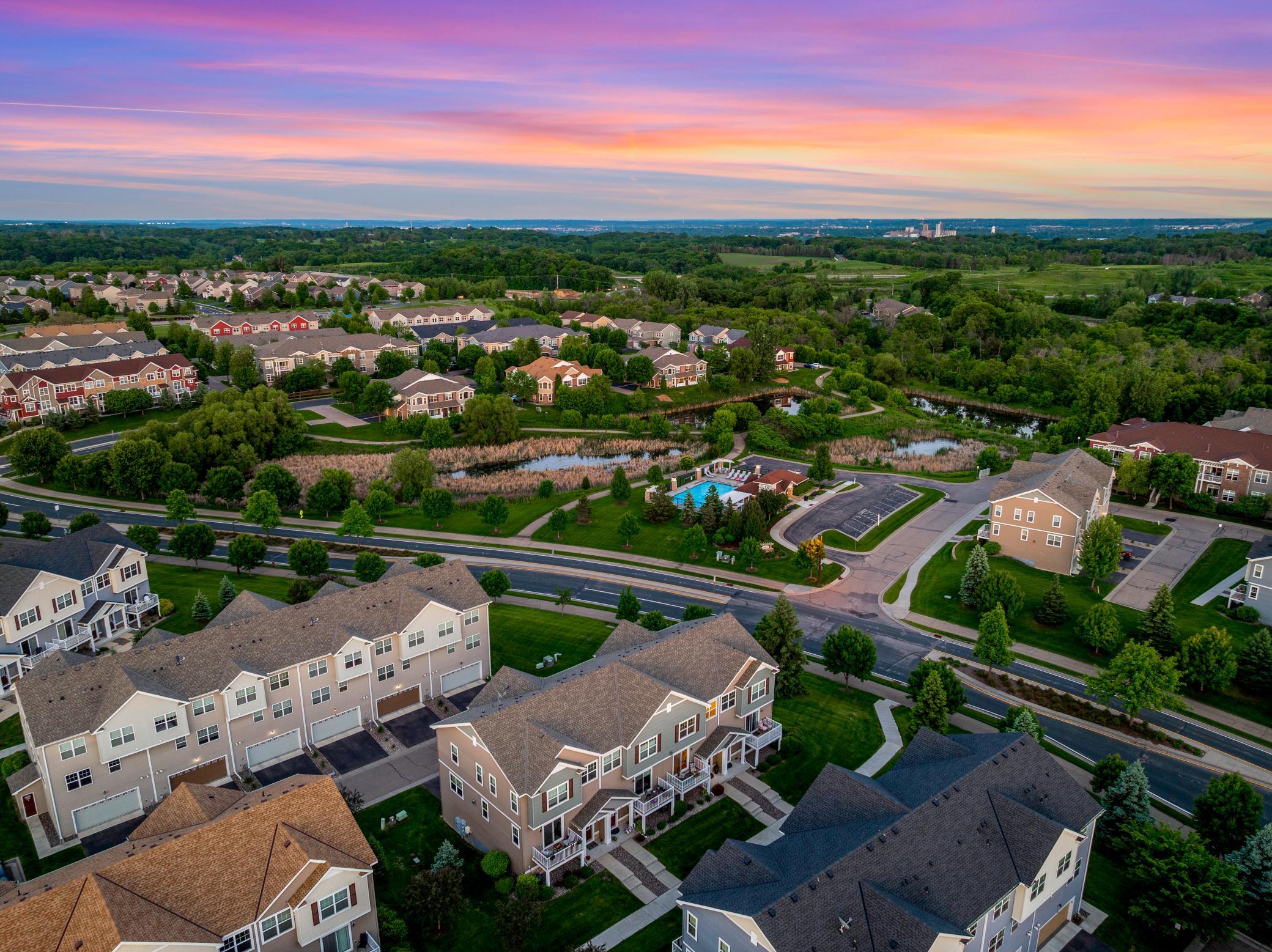 Remodeled, Turnkey Townhouse in Chanhassen