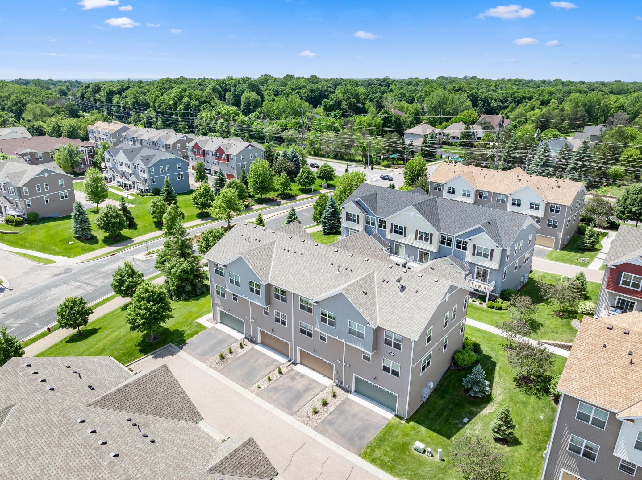 Remodeled, Turnkey Townhouse in Chanhassen
