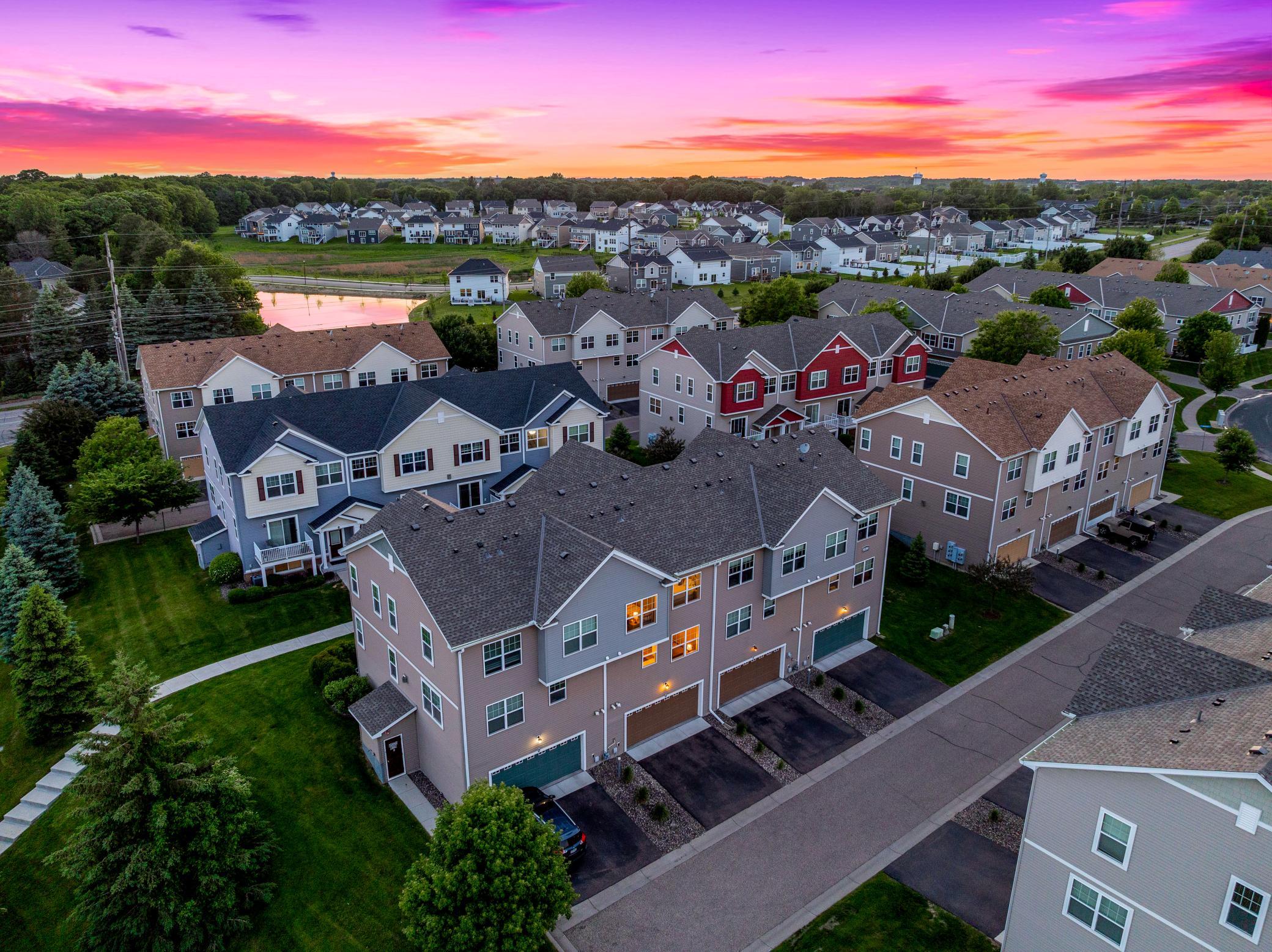 Remodeled, Turnkey Townhouse in Chanhassen