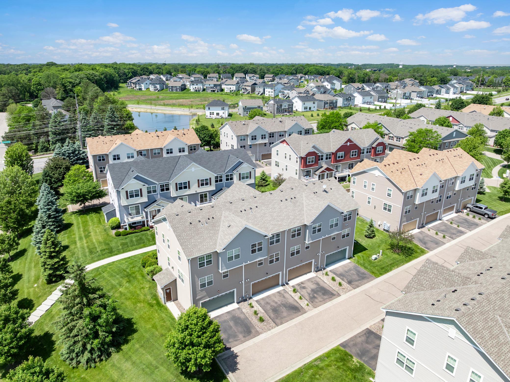 Remodeled, Turnkey Townhouse in Chanhassen