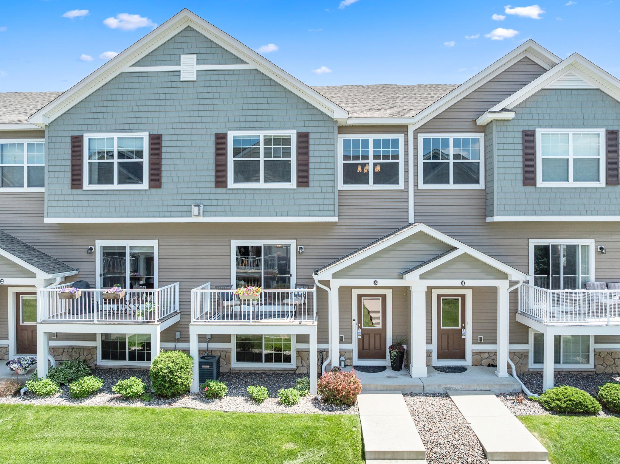 Remodeled, Turnkey Townhouse in Chanhassen