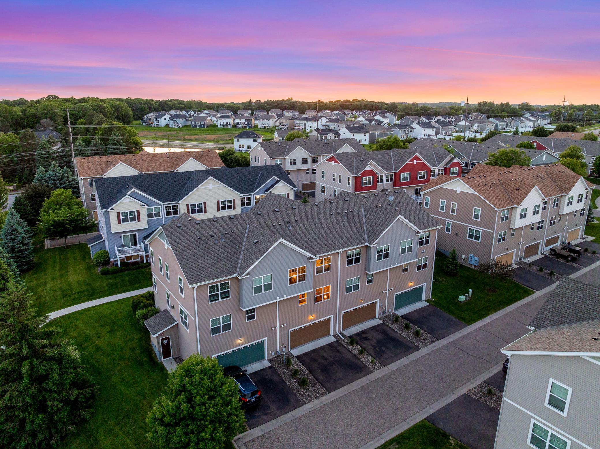 Remodeled, Turnkey Townhouse in Chanhassen