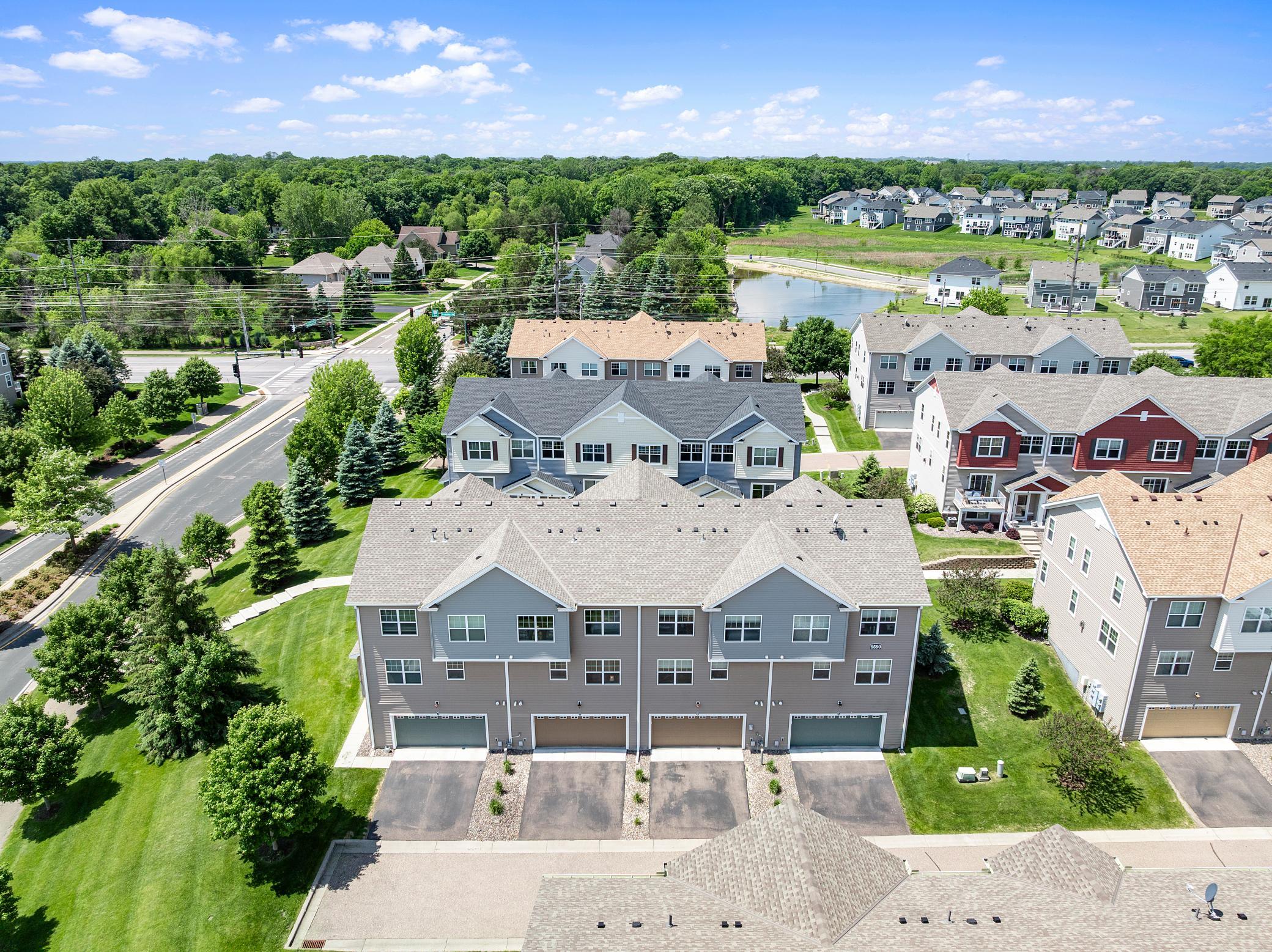 Remodeled, Turnkey Townhouse in Chanhassen