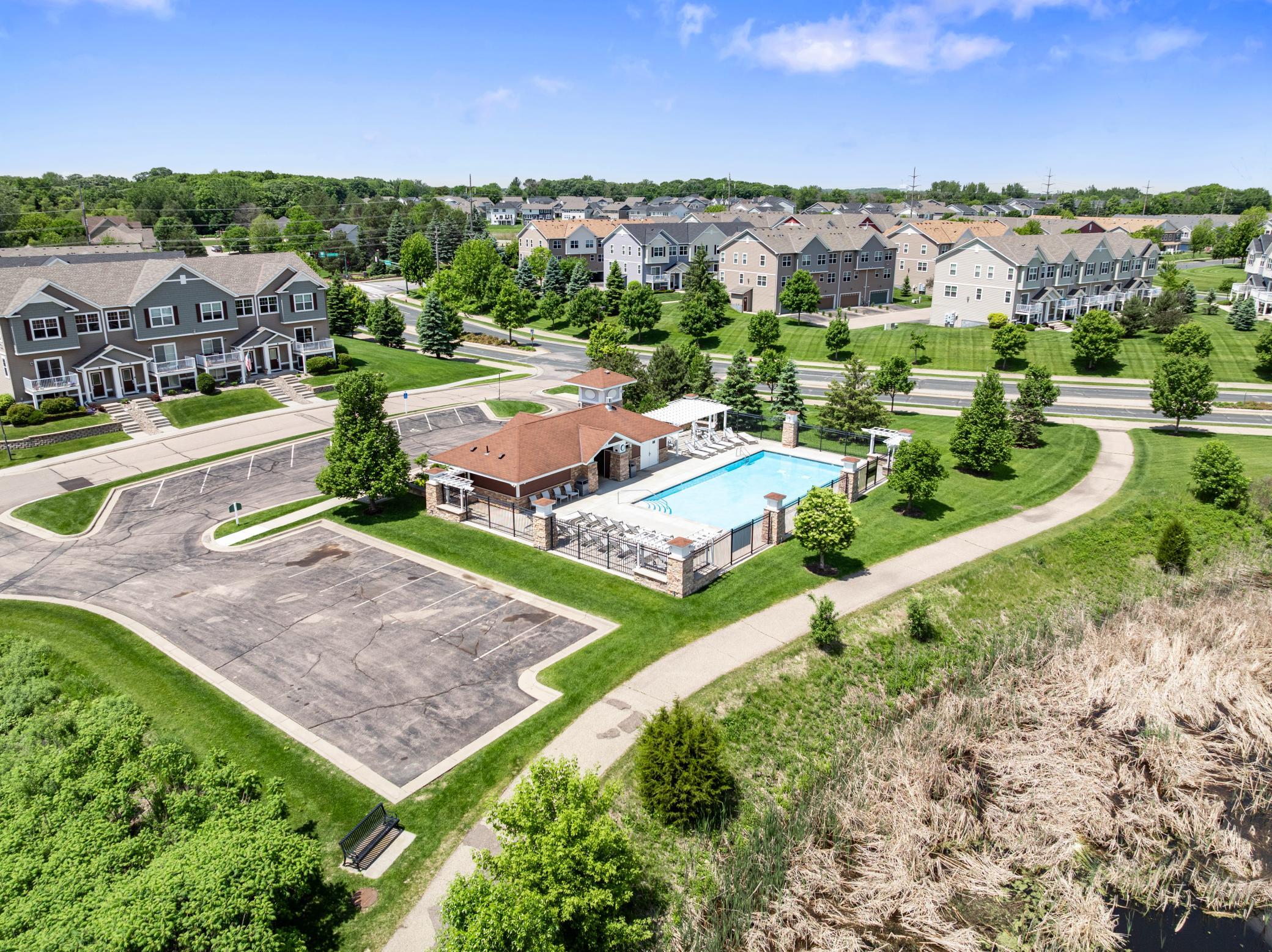 Remodeled, Turnkey Townhouse in Chanhassen