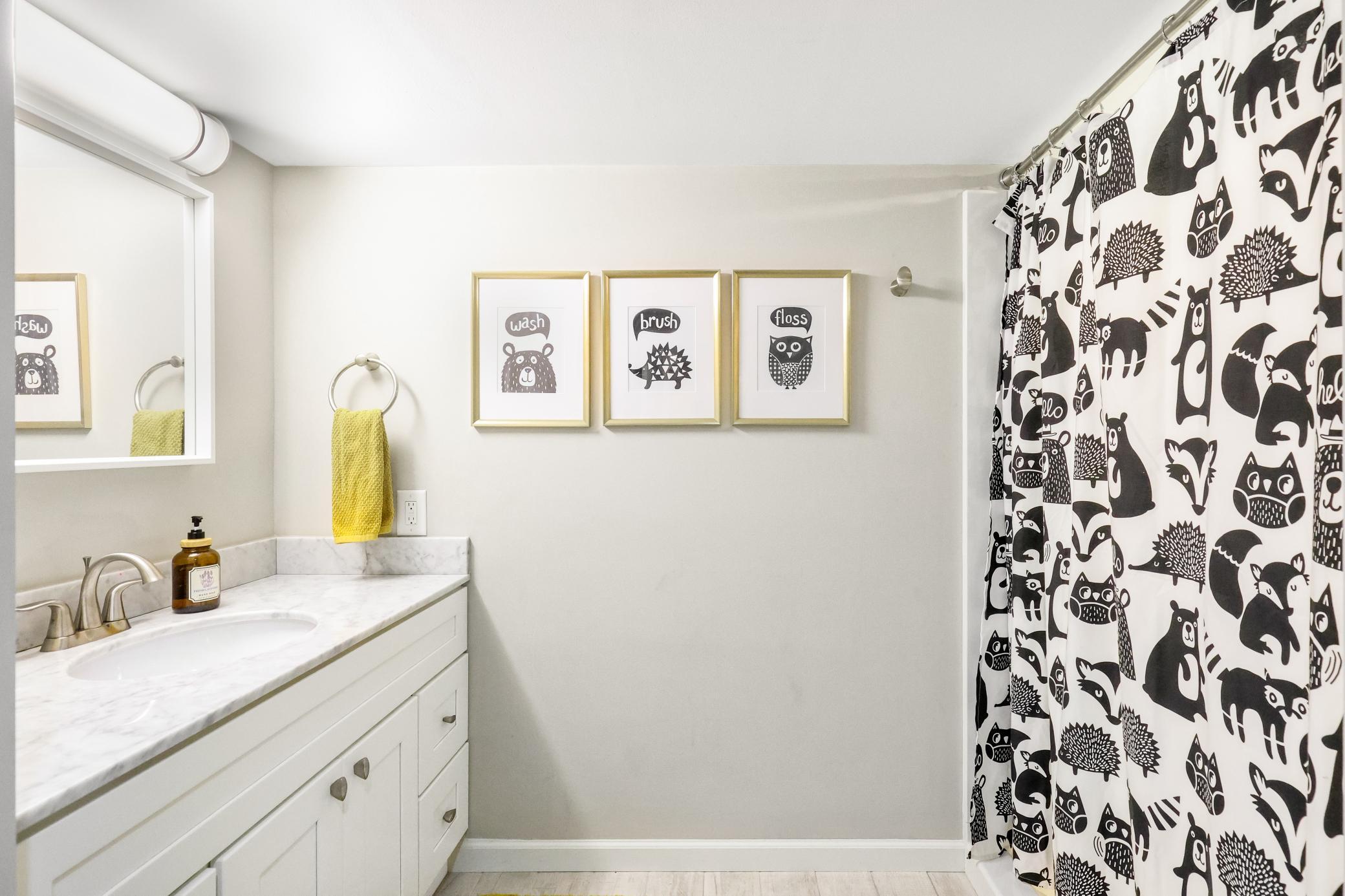 Remodeled Rambler with Open Floorplan, Overlooking Adams Hill Park