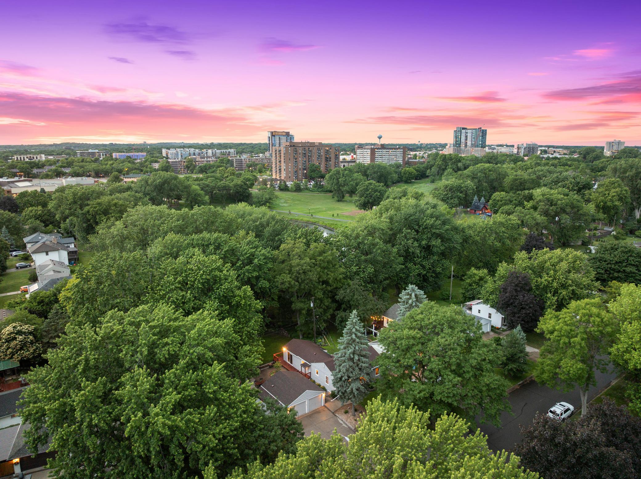 Remodeled Rambler with Open Floorplan, Overlooking Adams Hill Park