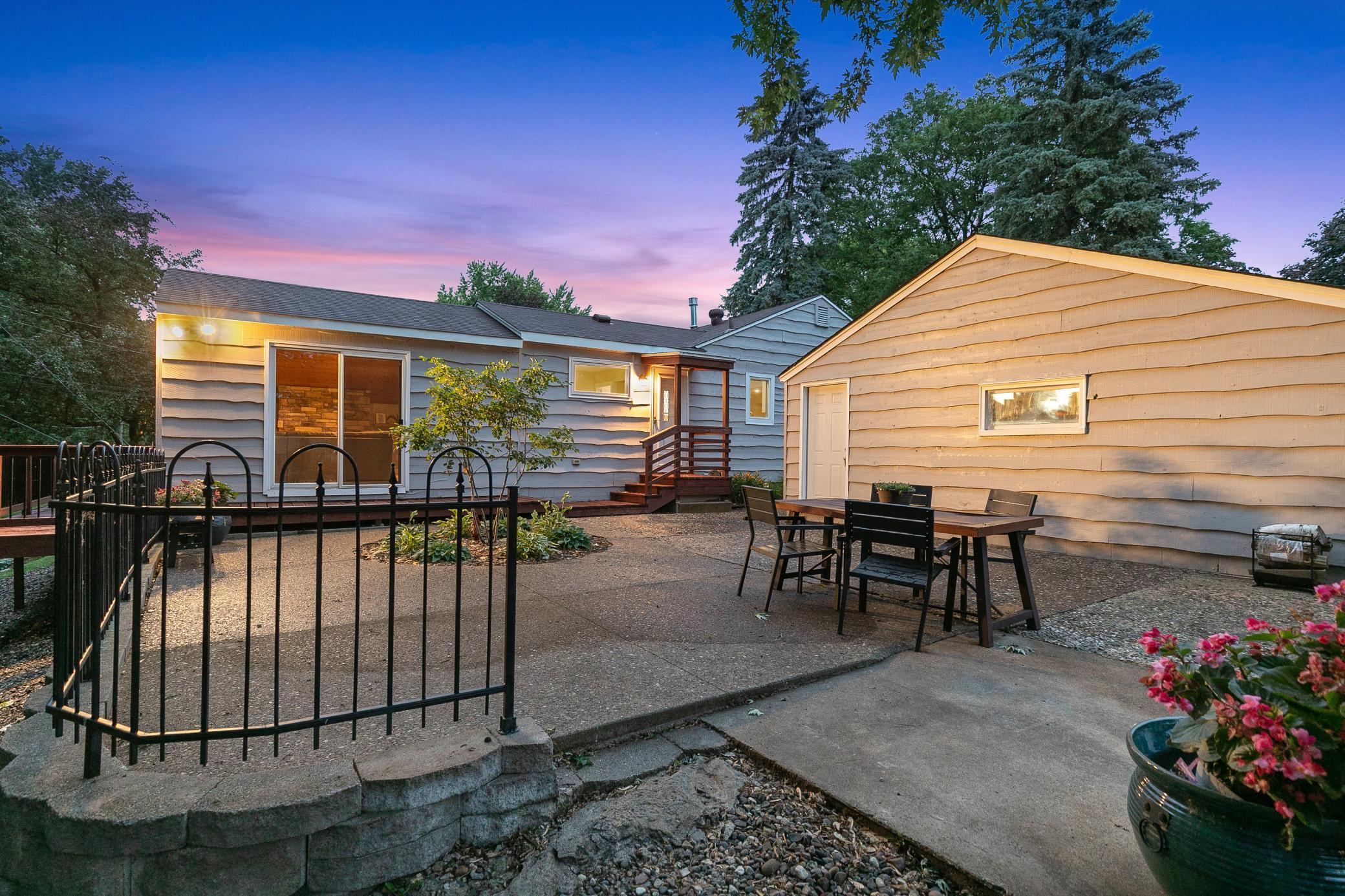 Remodeled Rambler with Open Floorplan, Overlooking Adams Hill Park