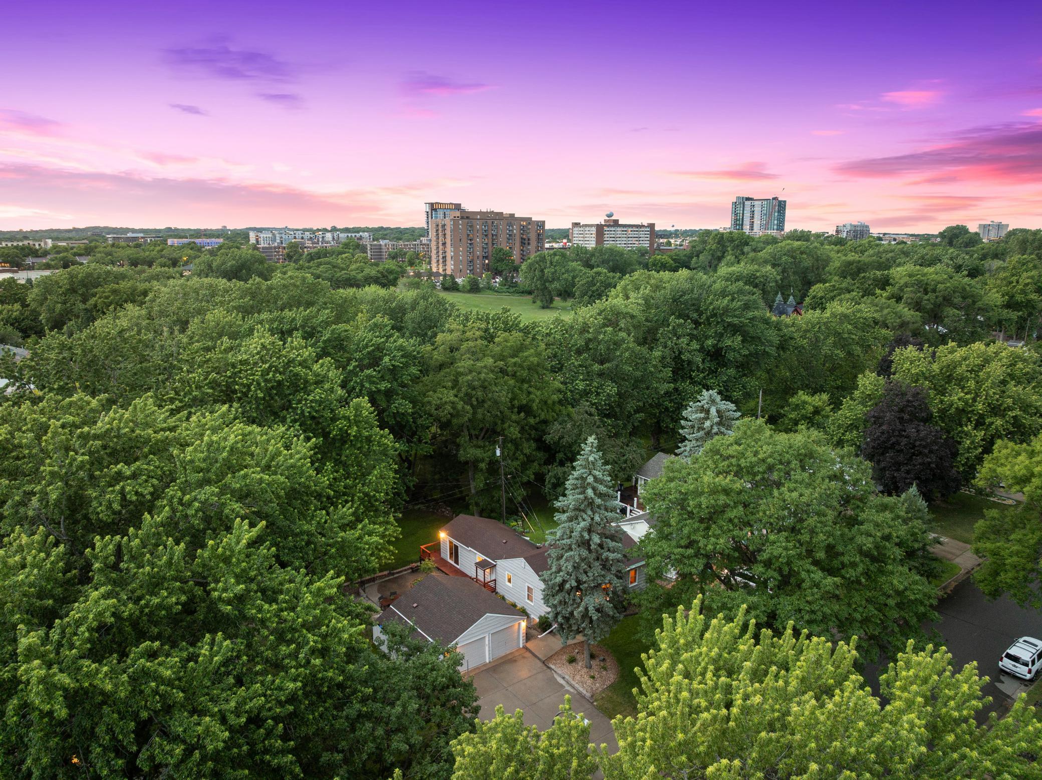 Remodeled Rambler with Open Floorplan, Overlooking Adams Hill Park