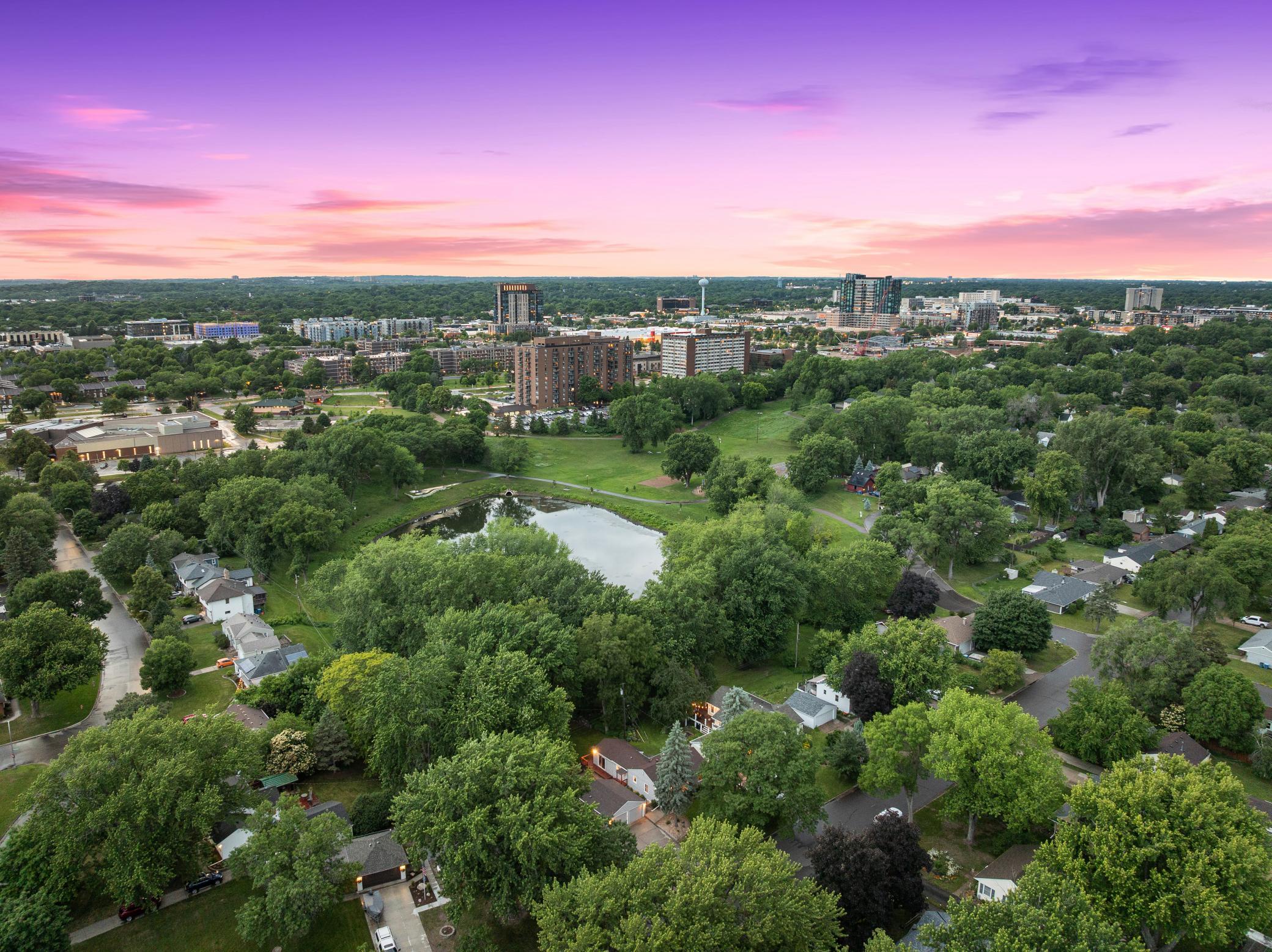 Remodeled Rambler with Open Floorplan, Overlooking Adams Hill Park
