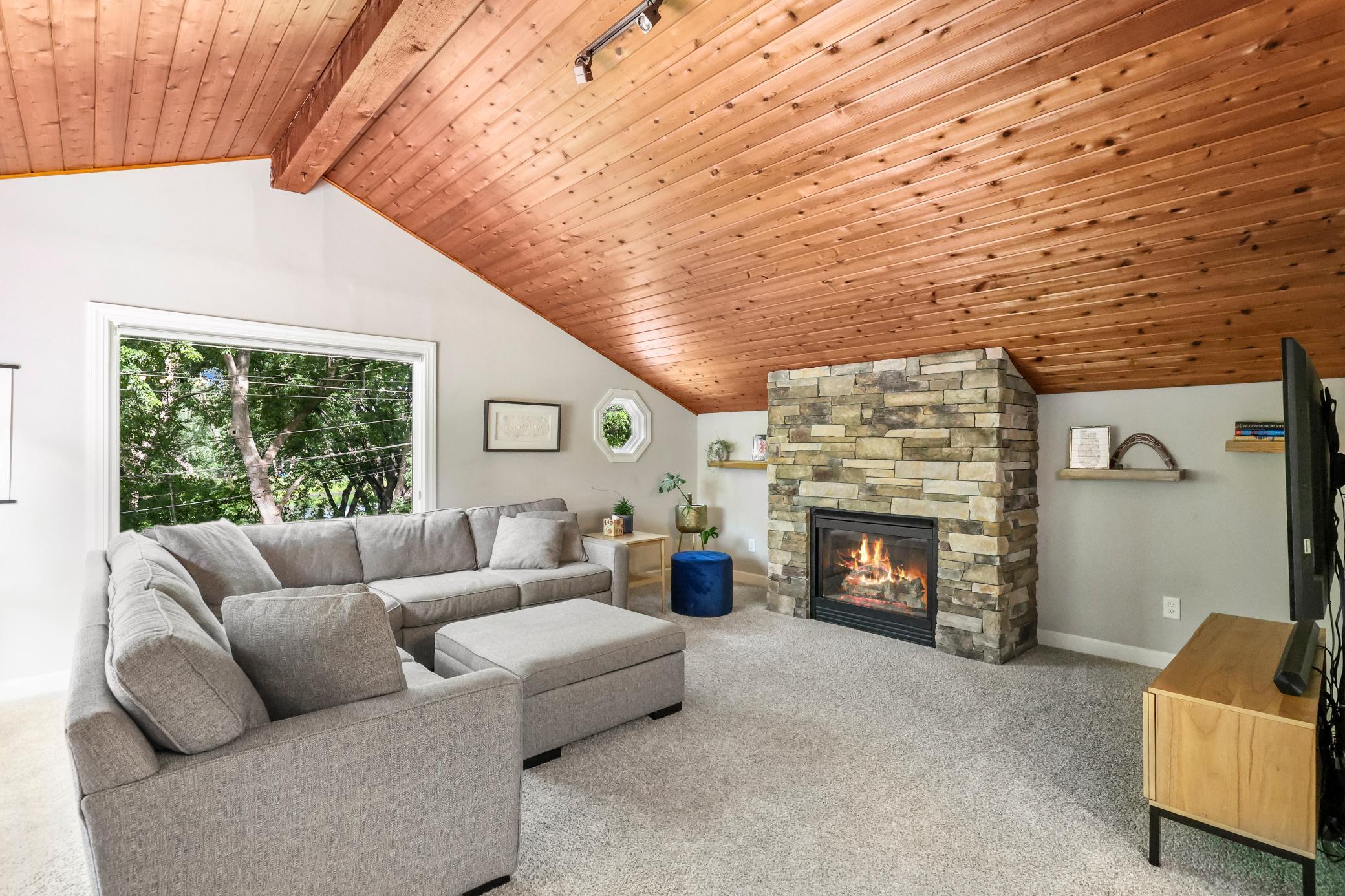 Remodeled Rambler with Open Floorplan, Overlooking Adams Hill Park