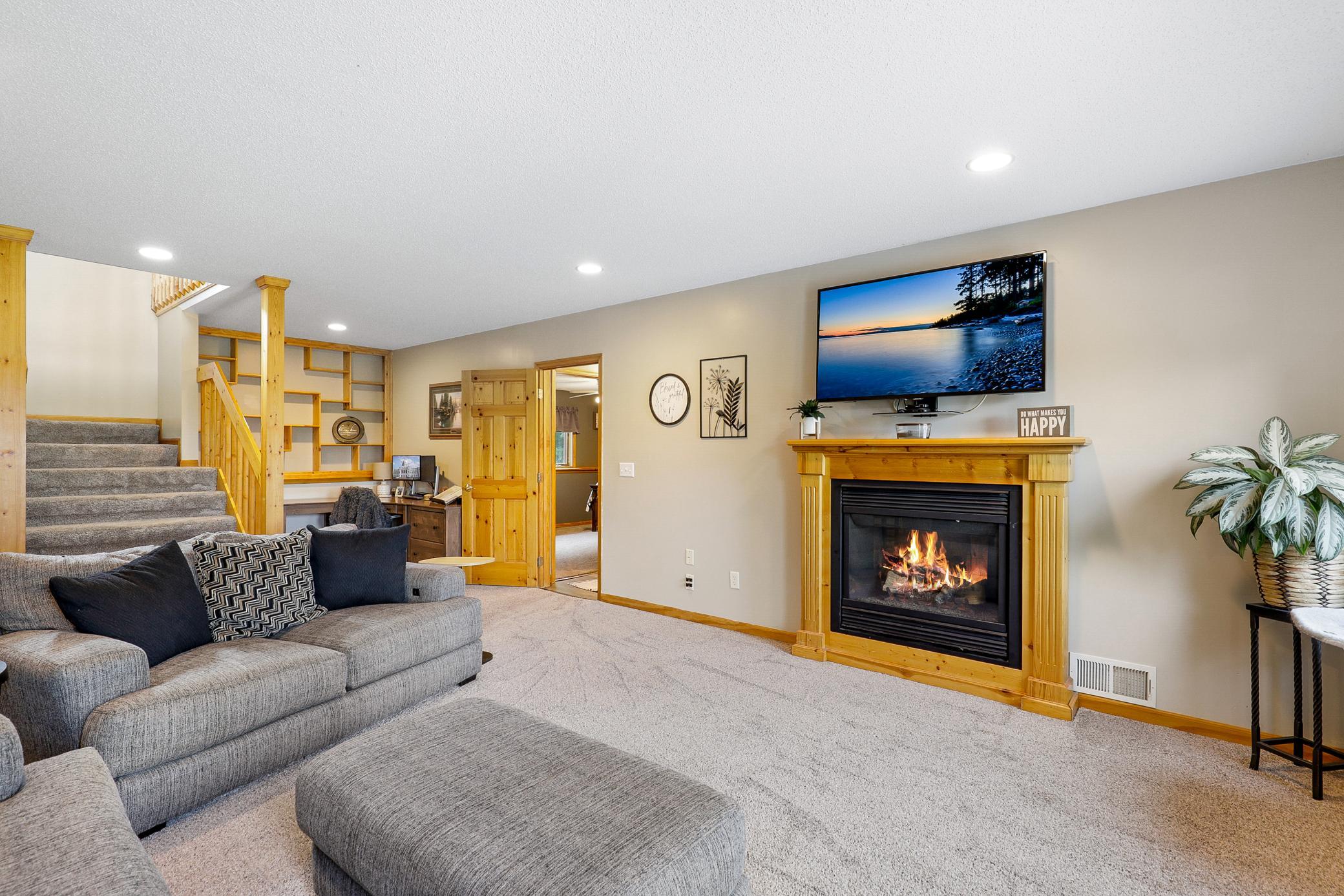 Secluded, 20‑Acre Estate with Room to Roam, Farm, Play, Hunt, and Entertain