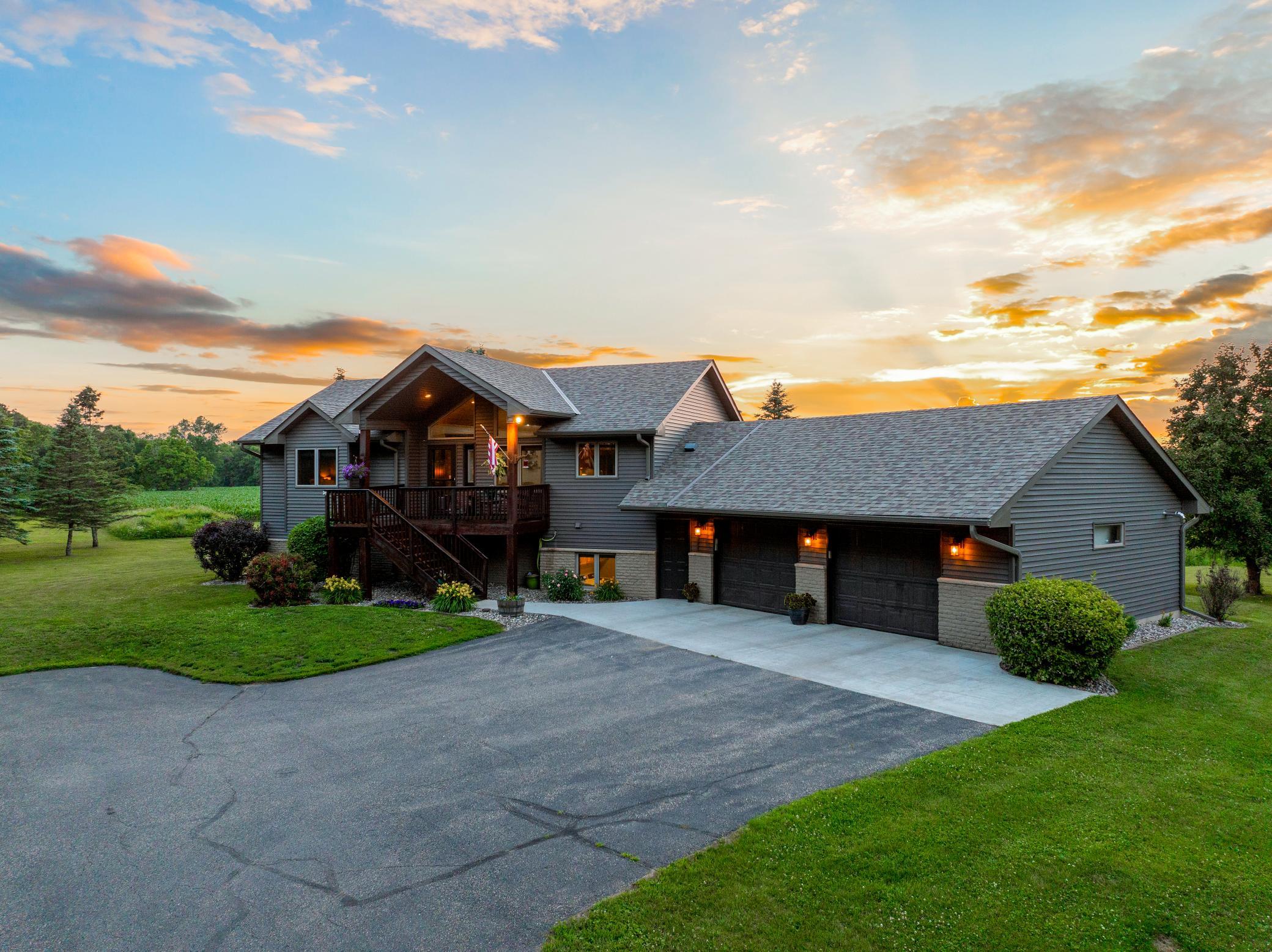 Secluded, 20‑Acre Estate with Room to Roam, Farm, Play, Hunt, and Entertain