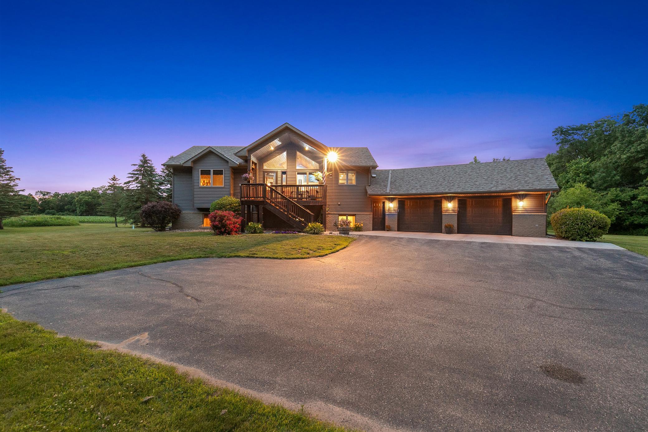 Secluded, 20‑Acre Estate with Room to Roam, Farm, Play, Hunt, and Entertain