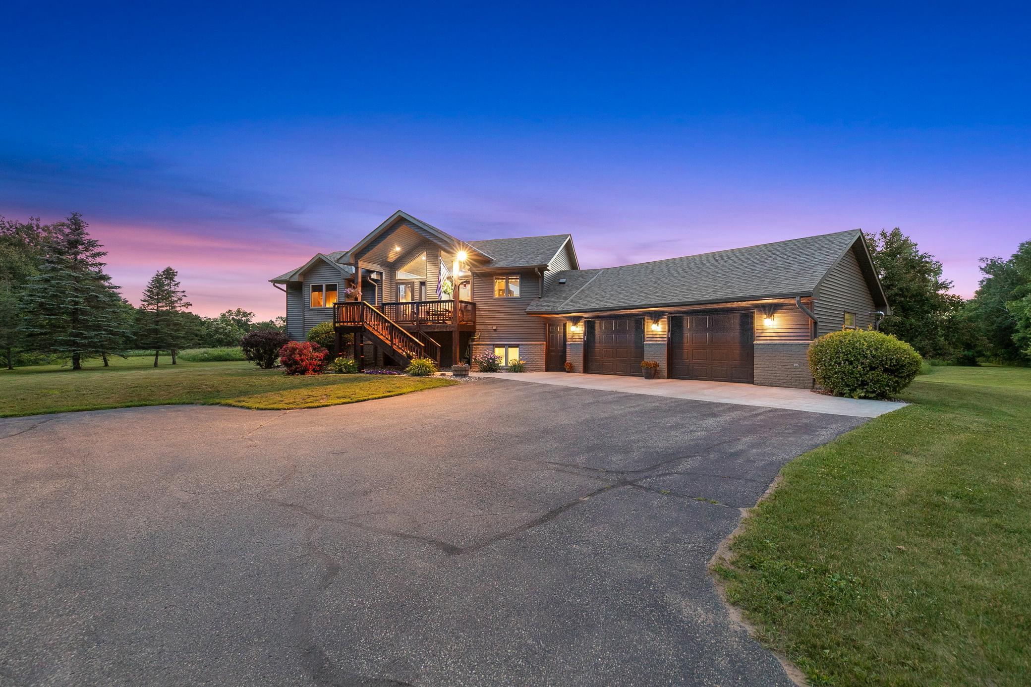 Secluded, 20‑Acre Estate with Room to Roam, Farm, Play, Hunt, and Entertain