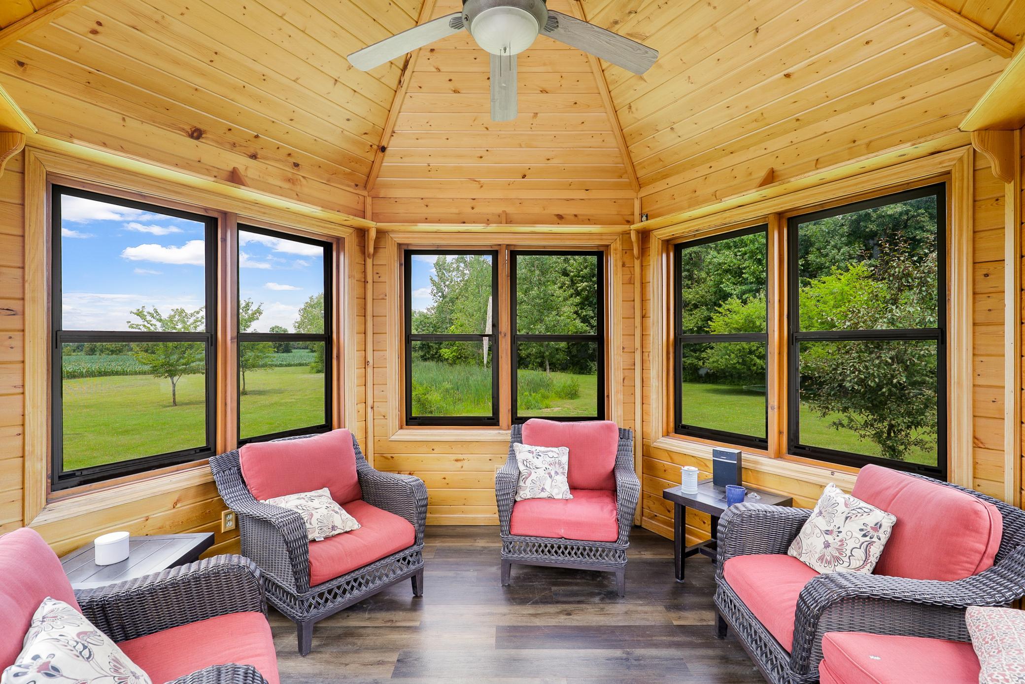 Secluded, 20‑Acre Estate with Room to Roam, Farm, Play, Hunt, and Entertain