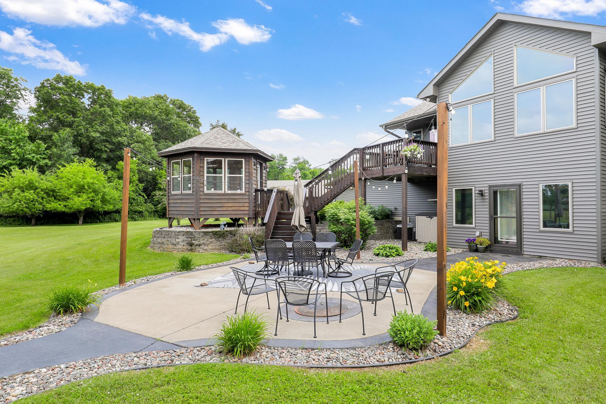 Secluded, 20‑Acre Estate with Room to Roam, Farm, Play, Hunt, and Entertain
