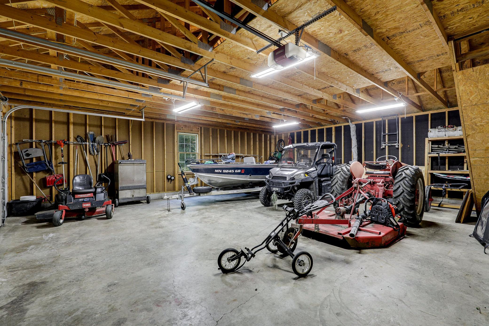 Secluded, 20‑Acre Estate with Room to Roam, Farm, Play, Hunt, and Entertain