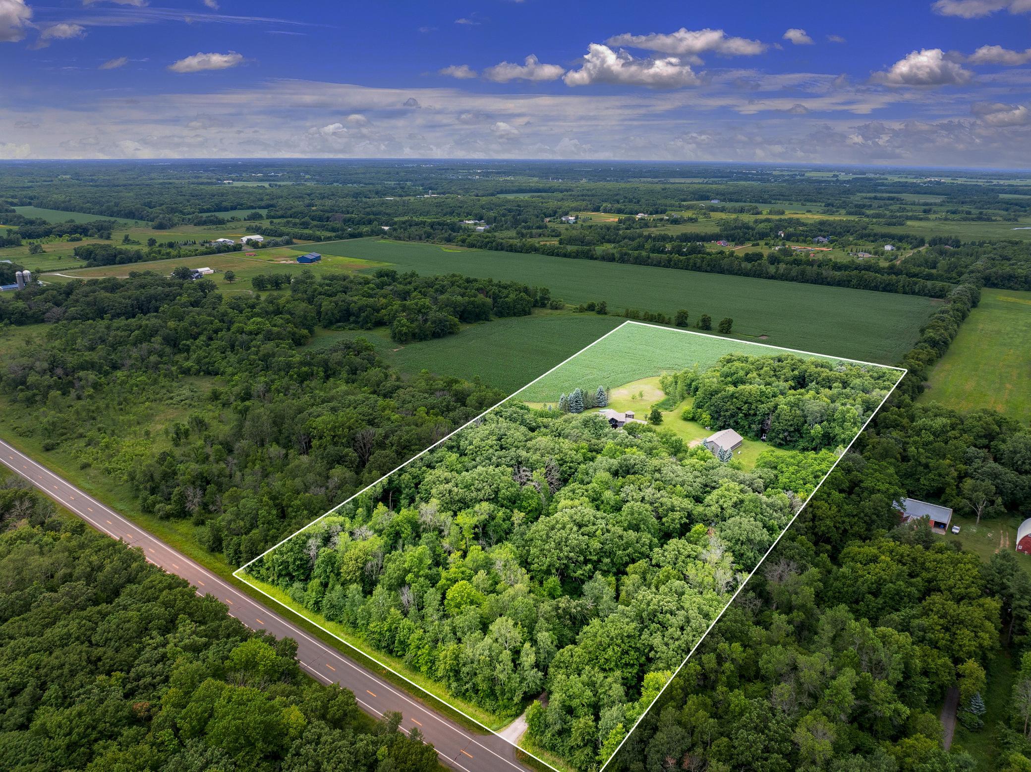 Secluded, 20‑Acre Estate with Room to Roam, Farm, Play, Hunt, and Entertain